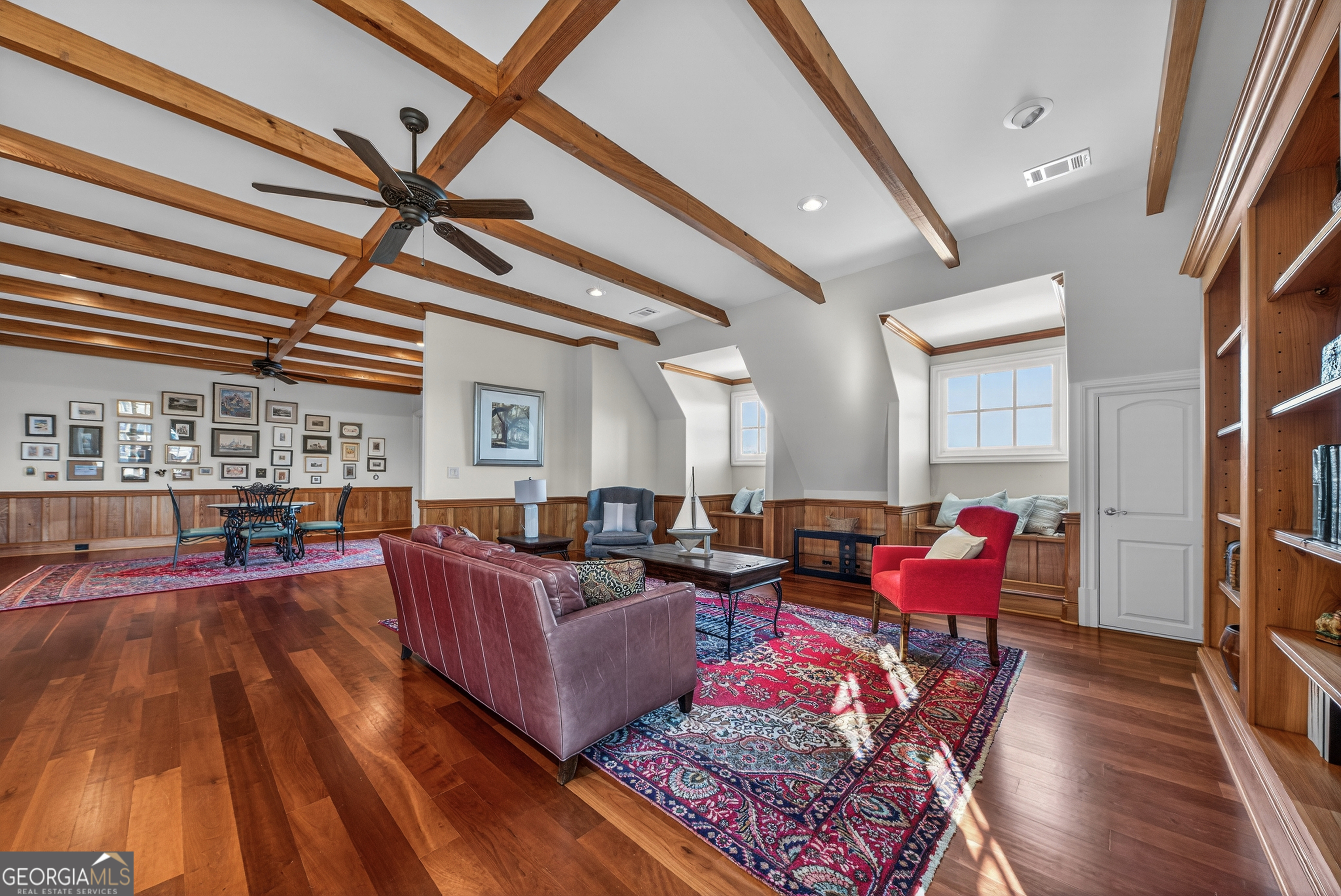 140 Silver Birch Lane NE