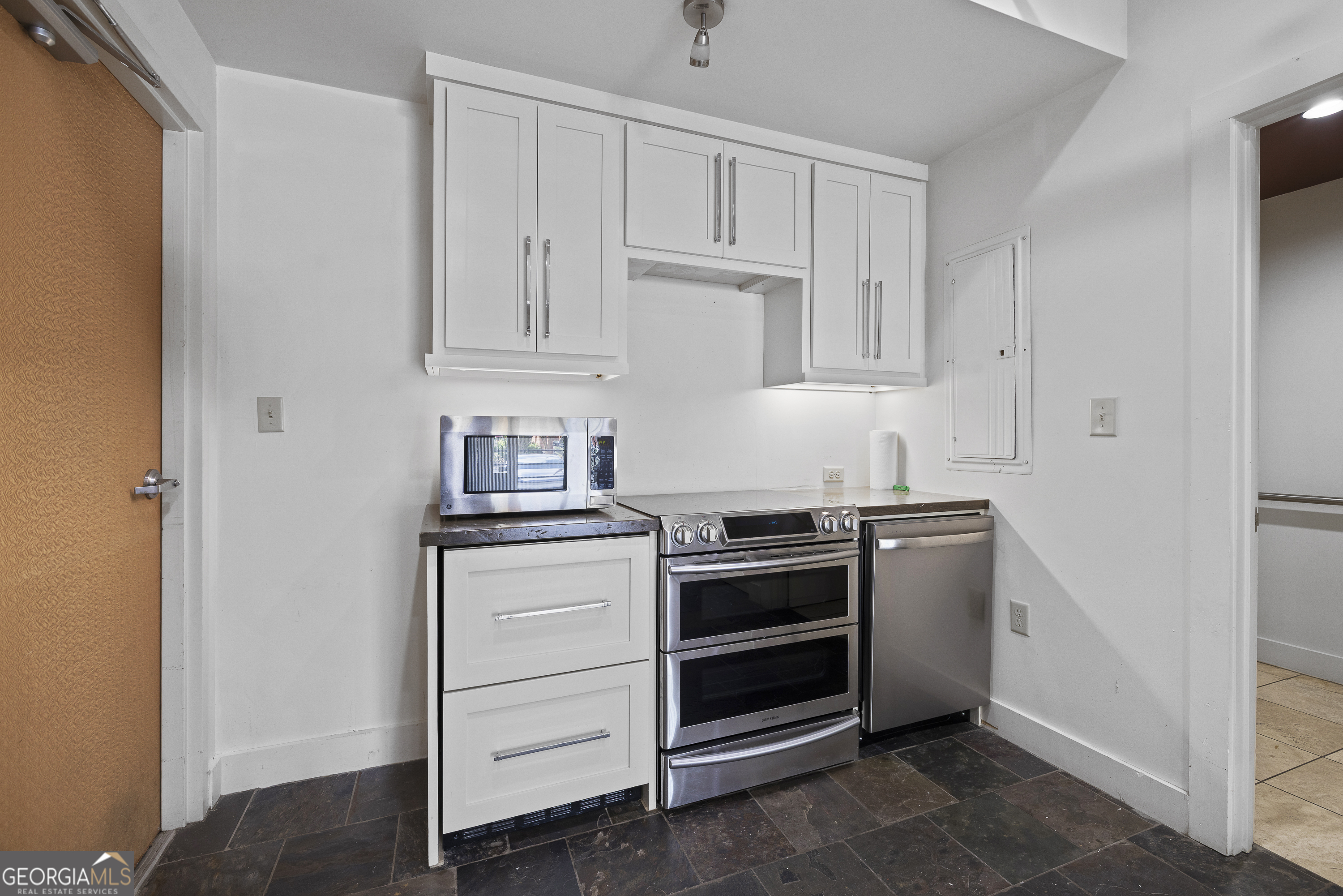 226 & 228 W Washington Street