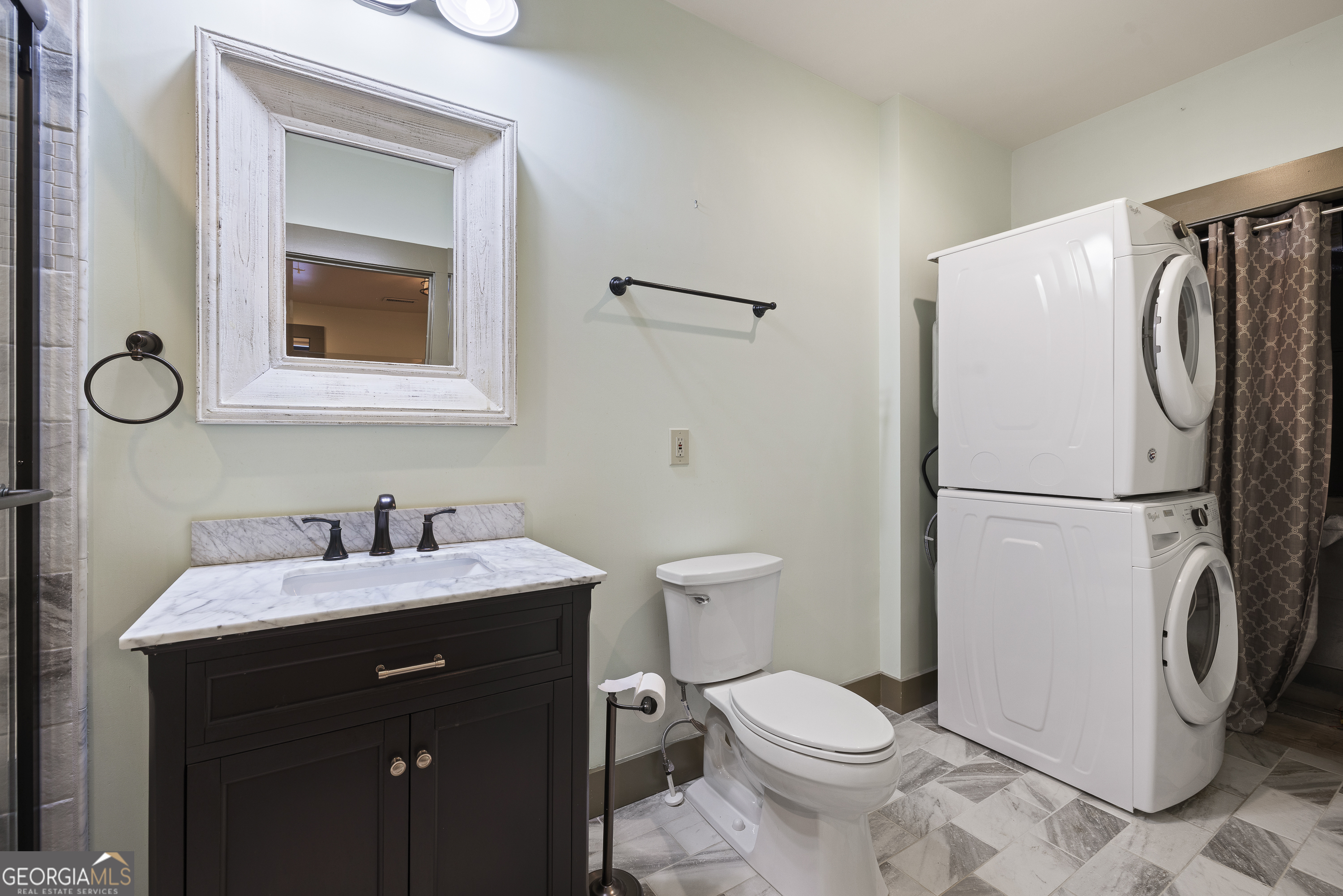 226 & 228 W Washington Street