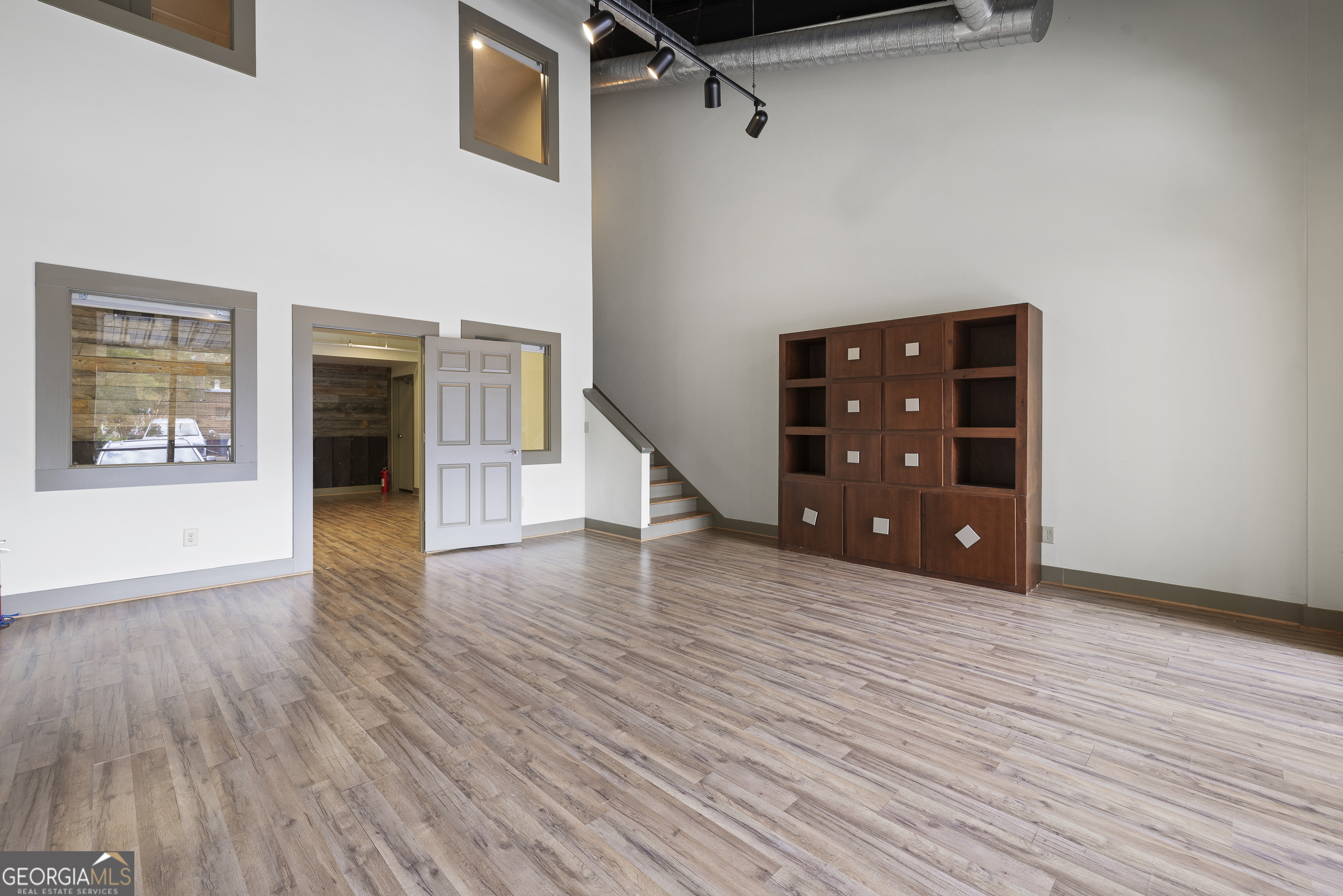 226 & 228 W Washington Street