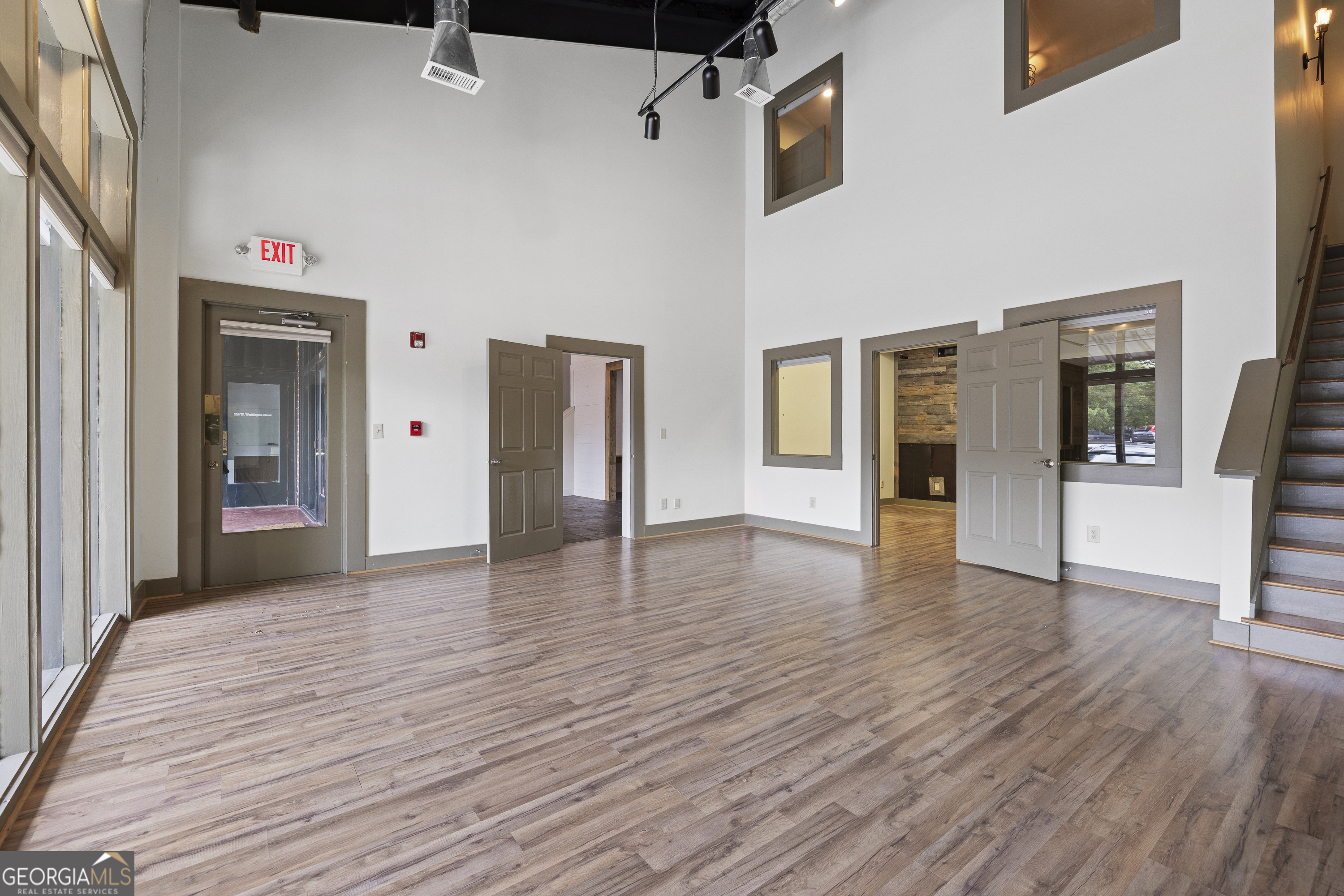 226 & 228 W Washington Street