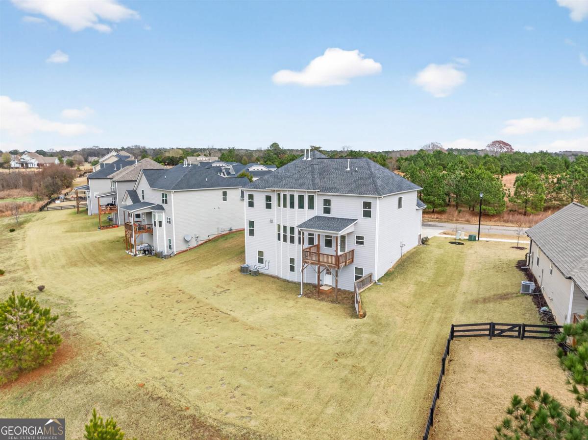 1091 Clubhouse Drive