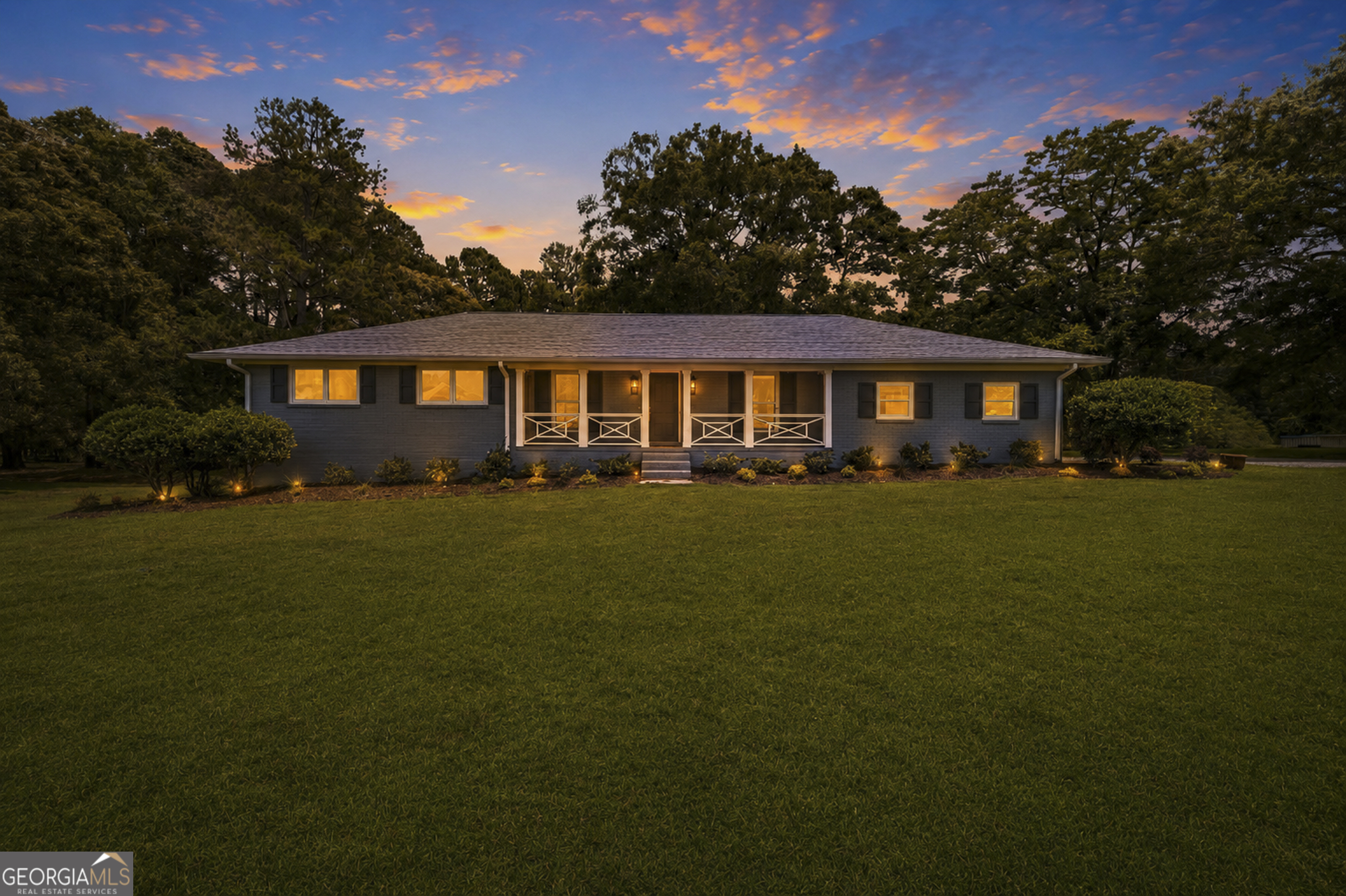 1090 Kenway Dr