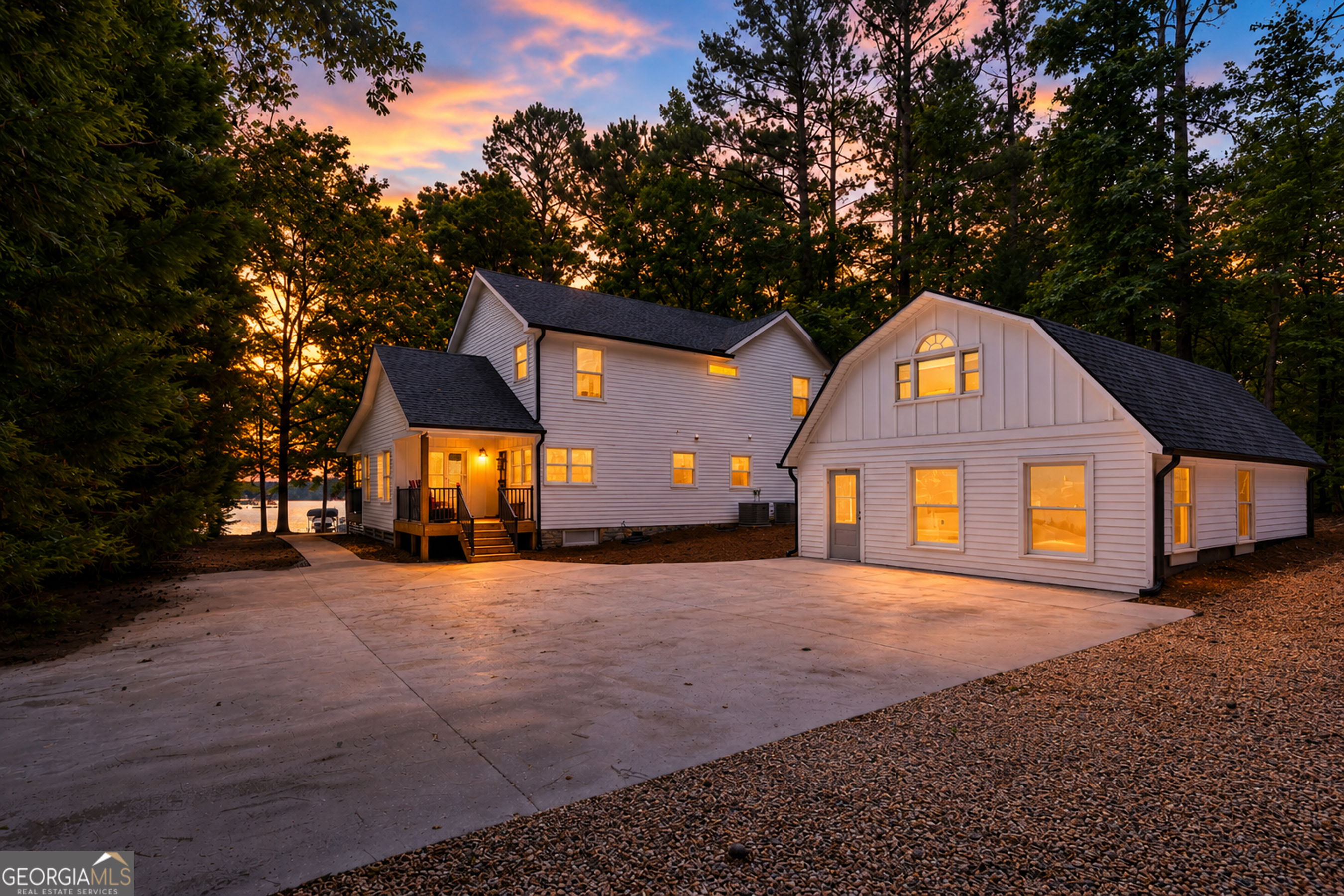 234 Winding River Rd