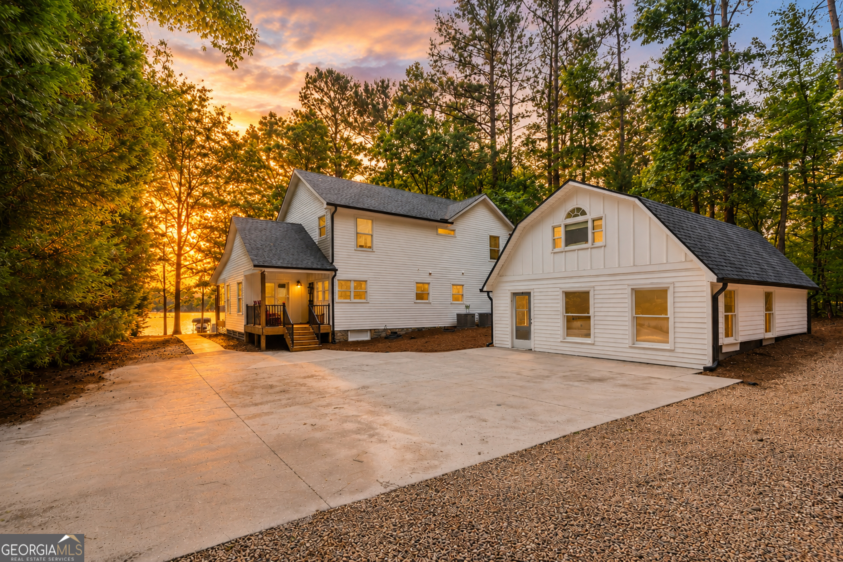 234 Winding River Rd