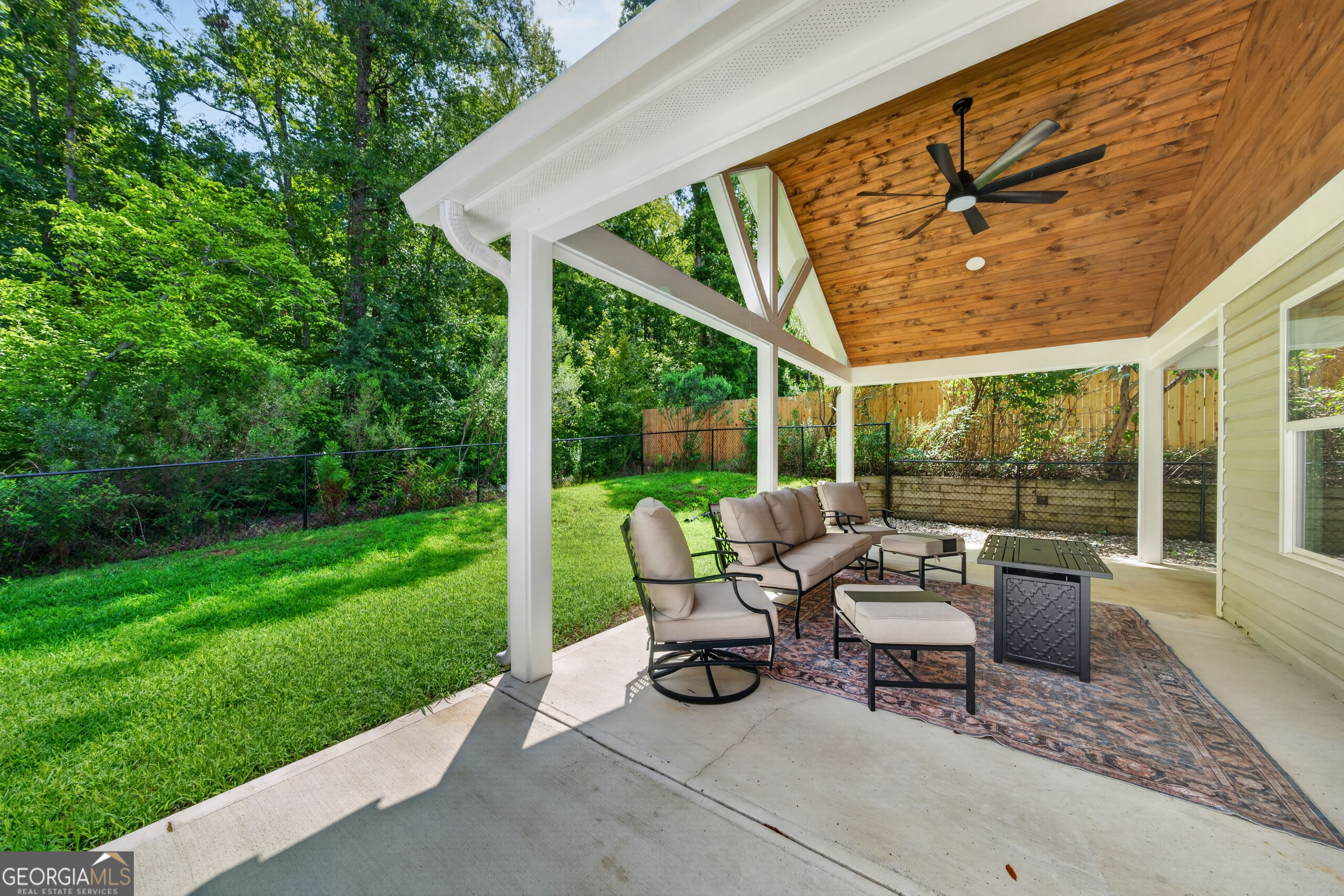 134 Misty Grove Ln