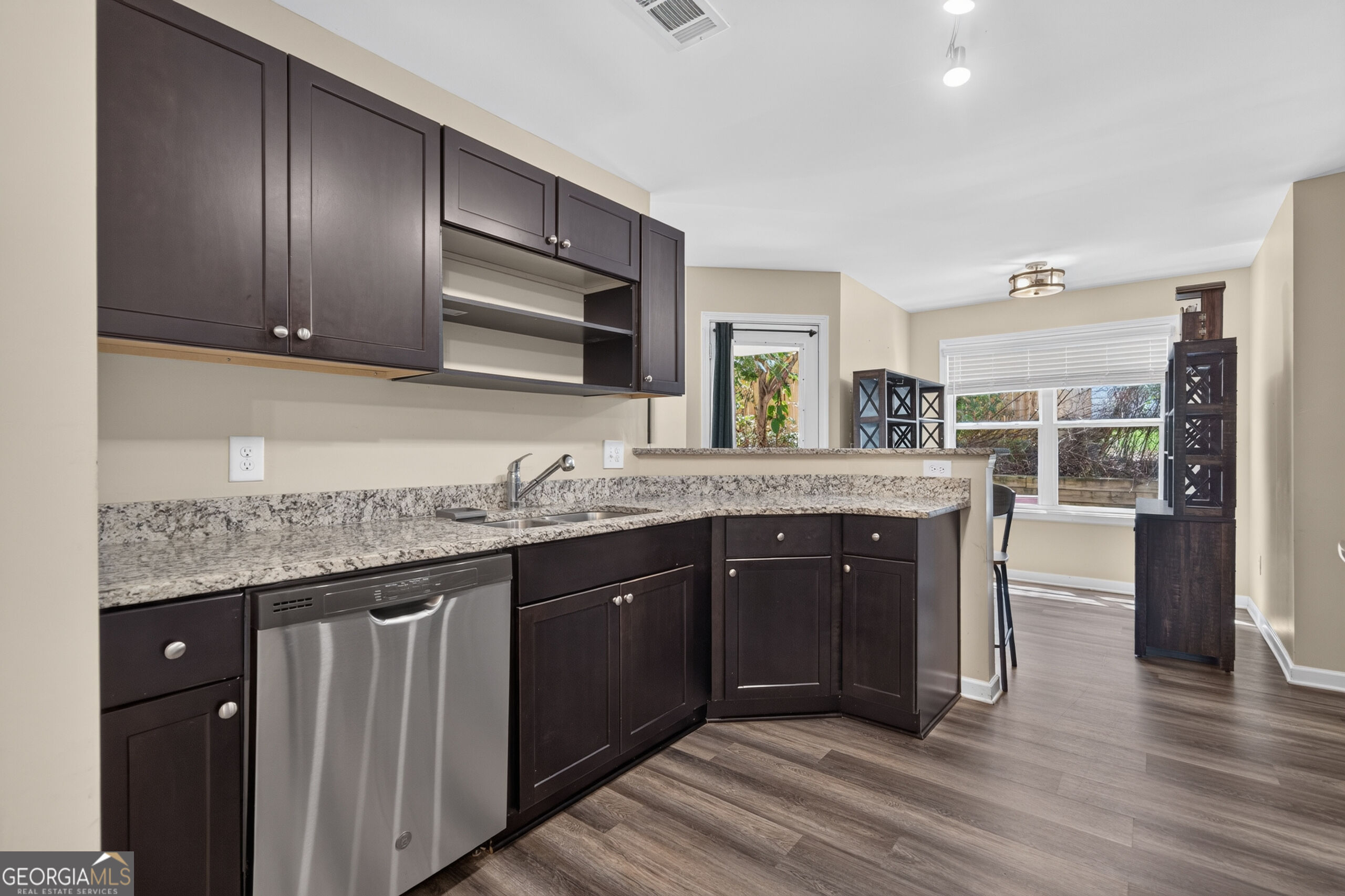 134 Misty Grove Ln