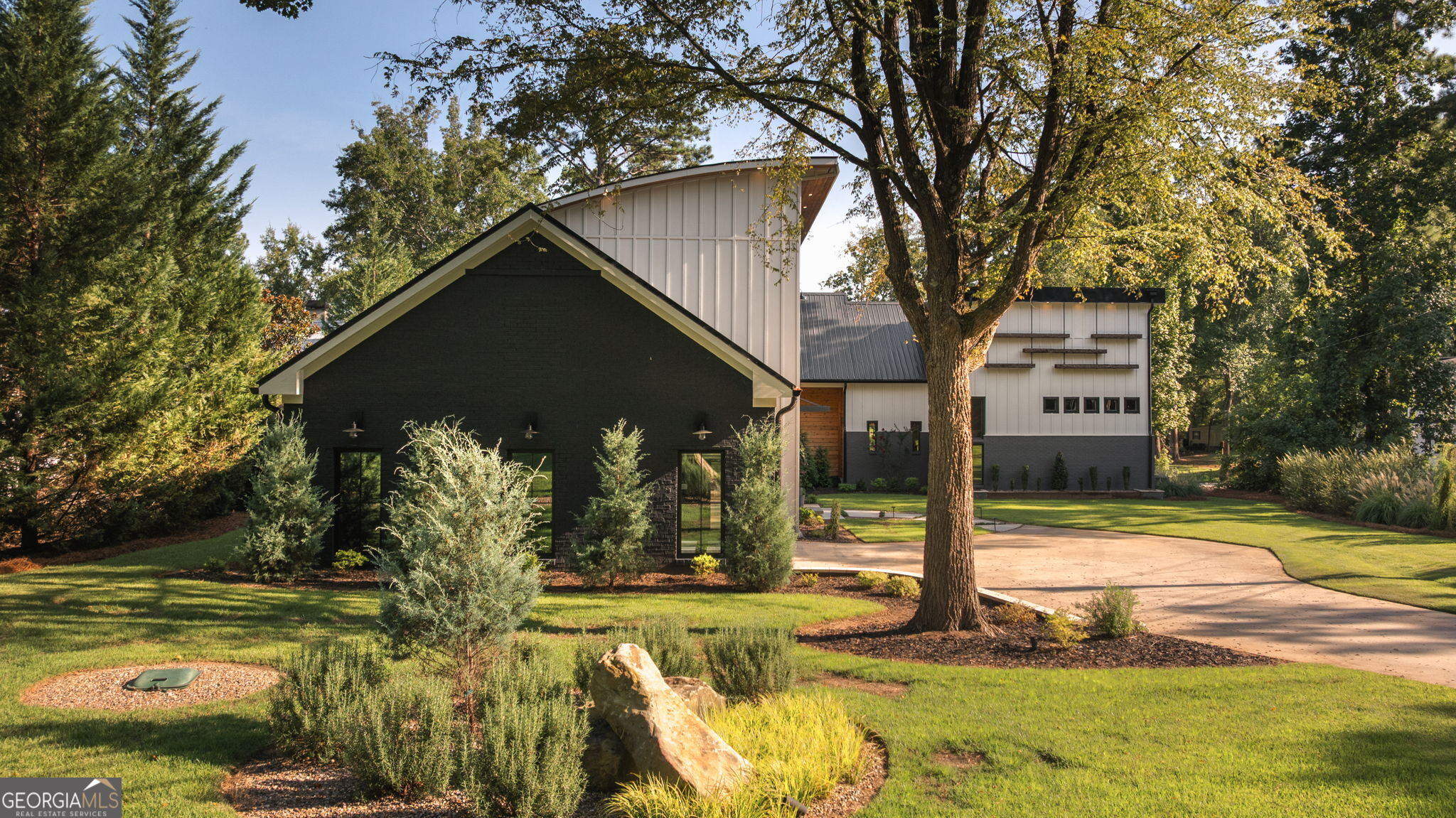298 W River Bend Drive