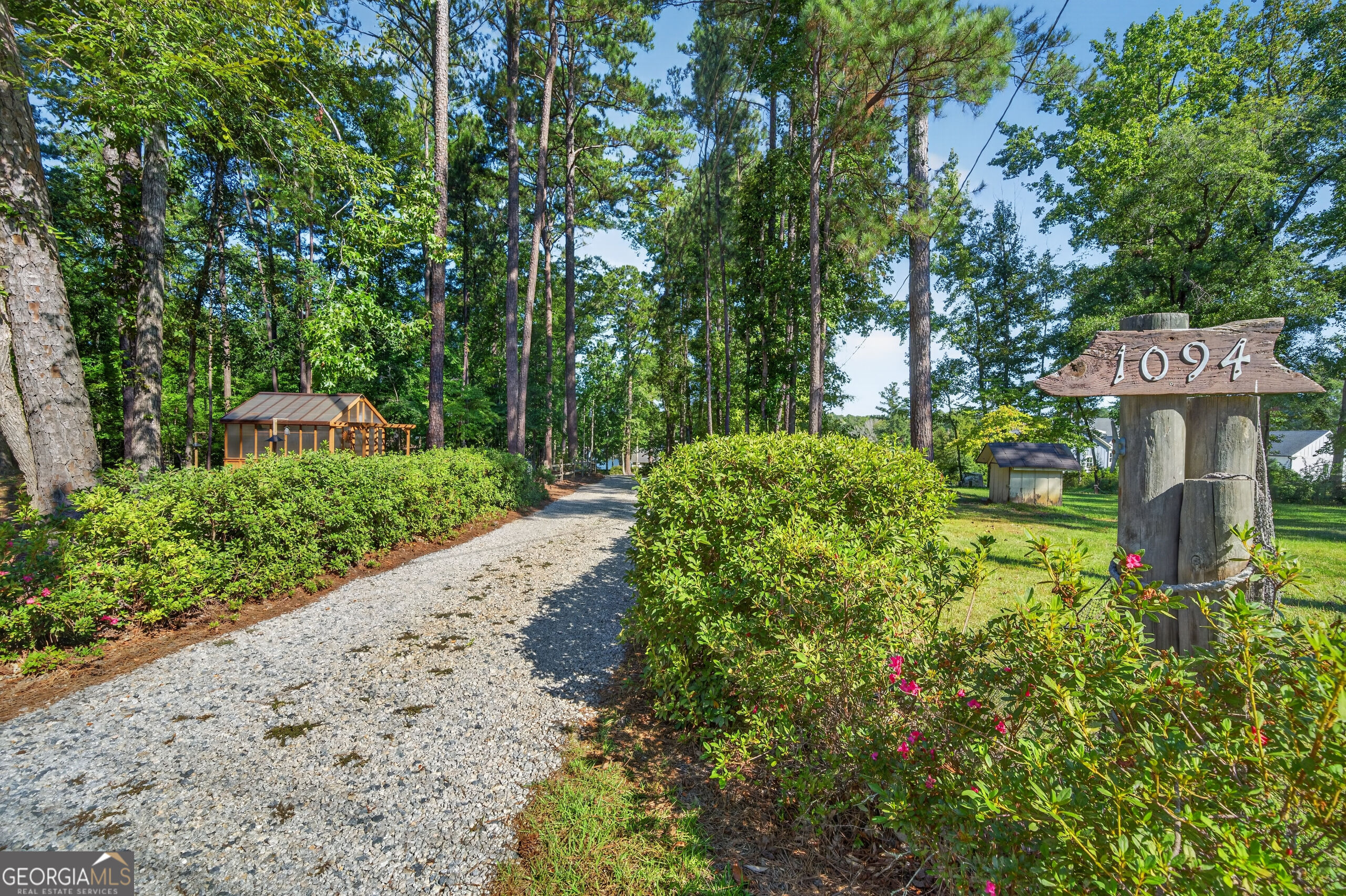 1094 Crooked Creek Road