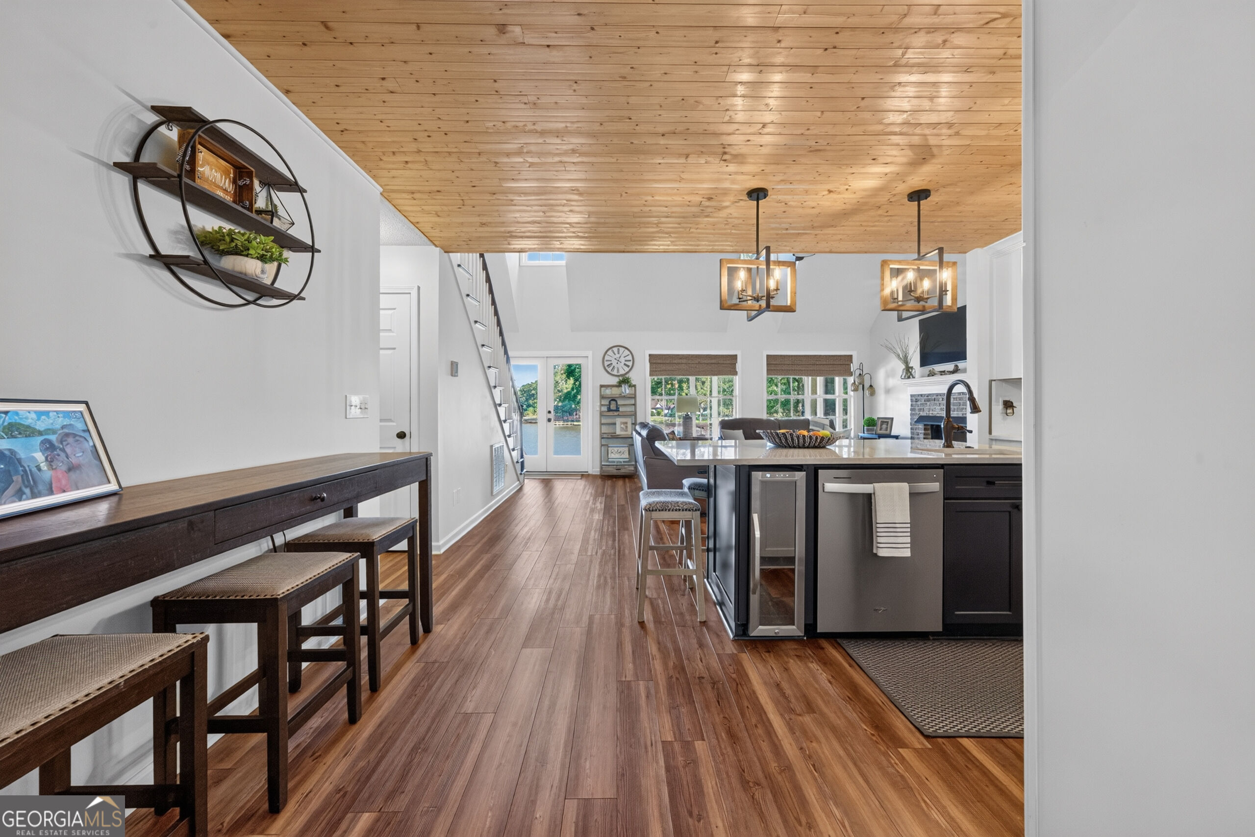 1094 Crooked Creek Road