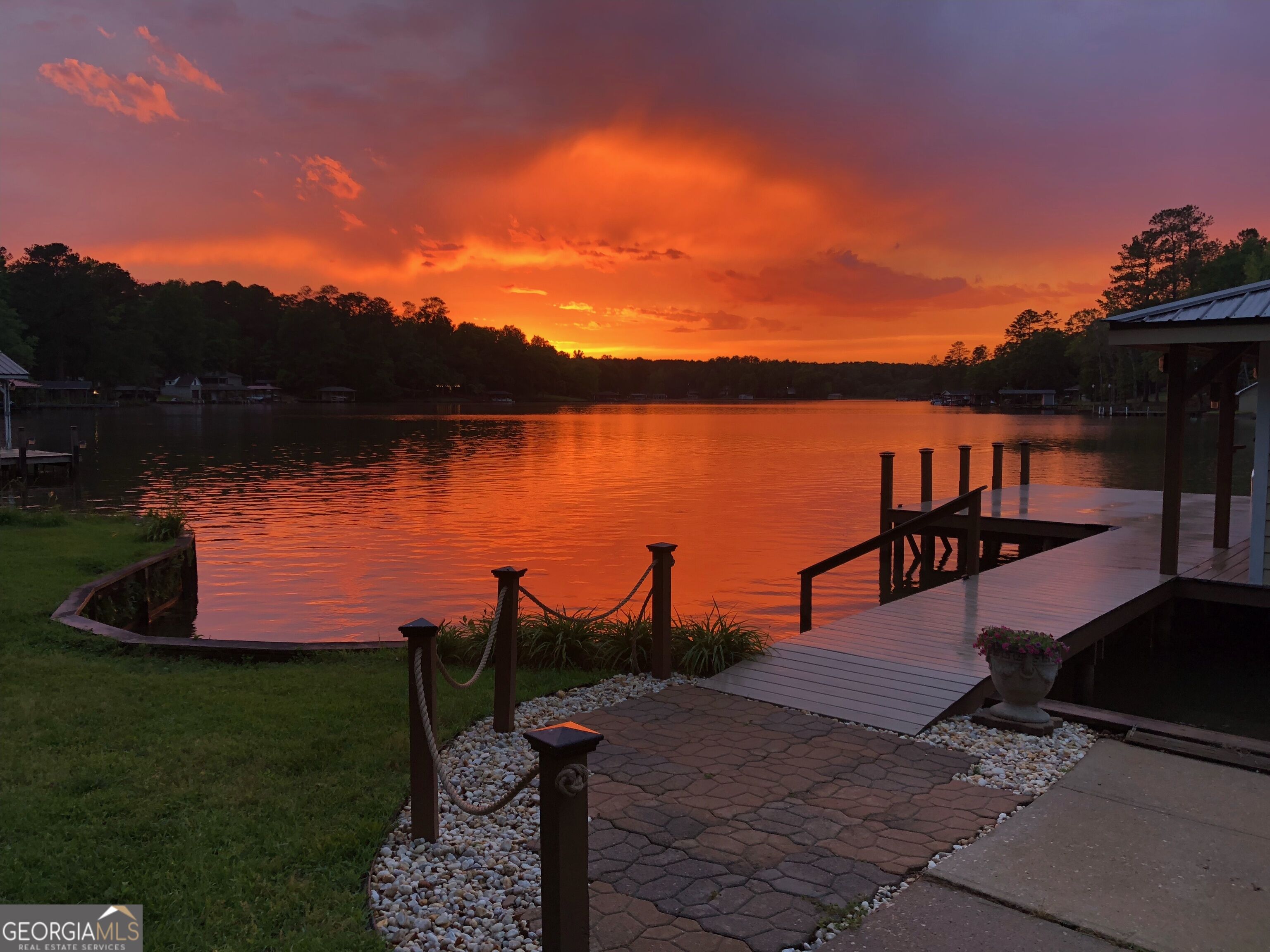 1094 Crooked Creek Road