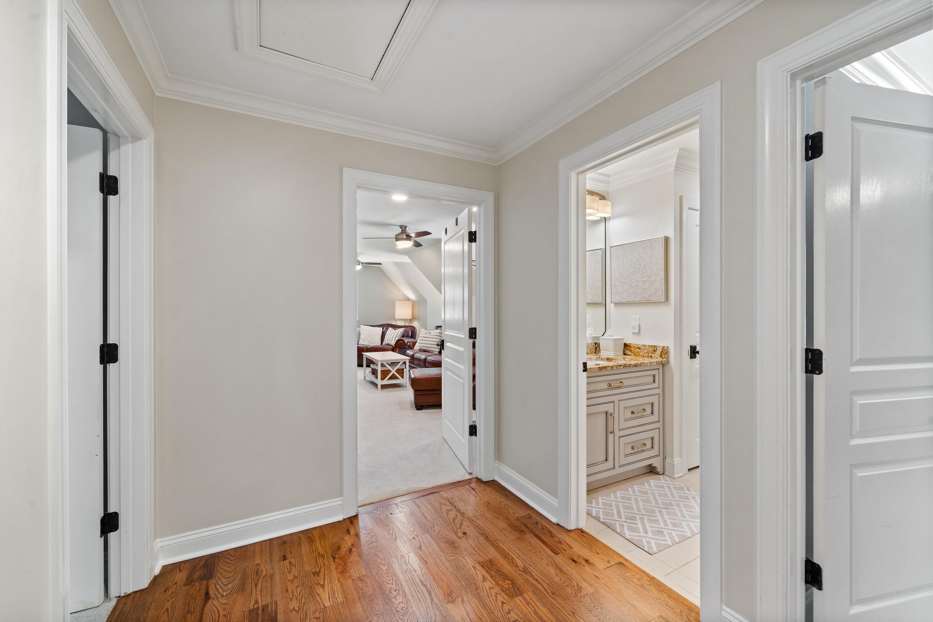 301B W LAKEVIEW DRIVE