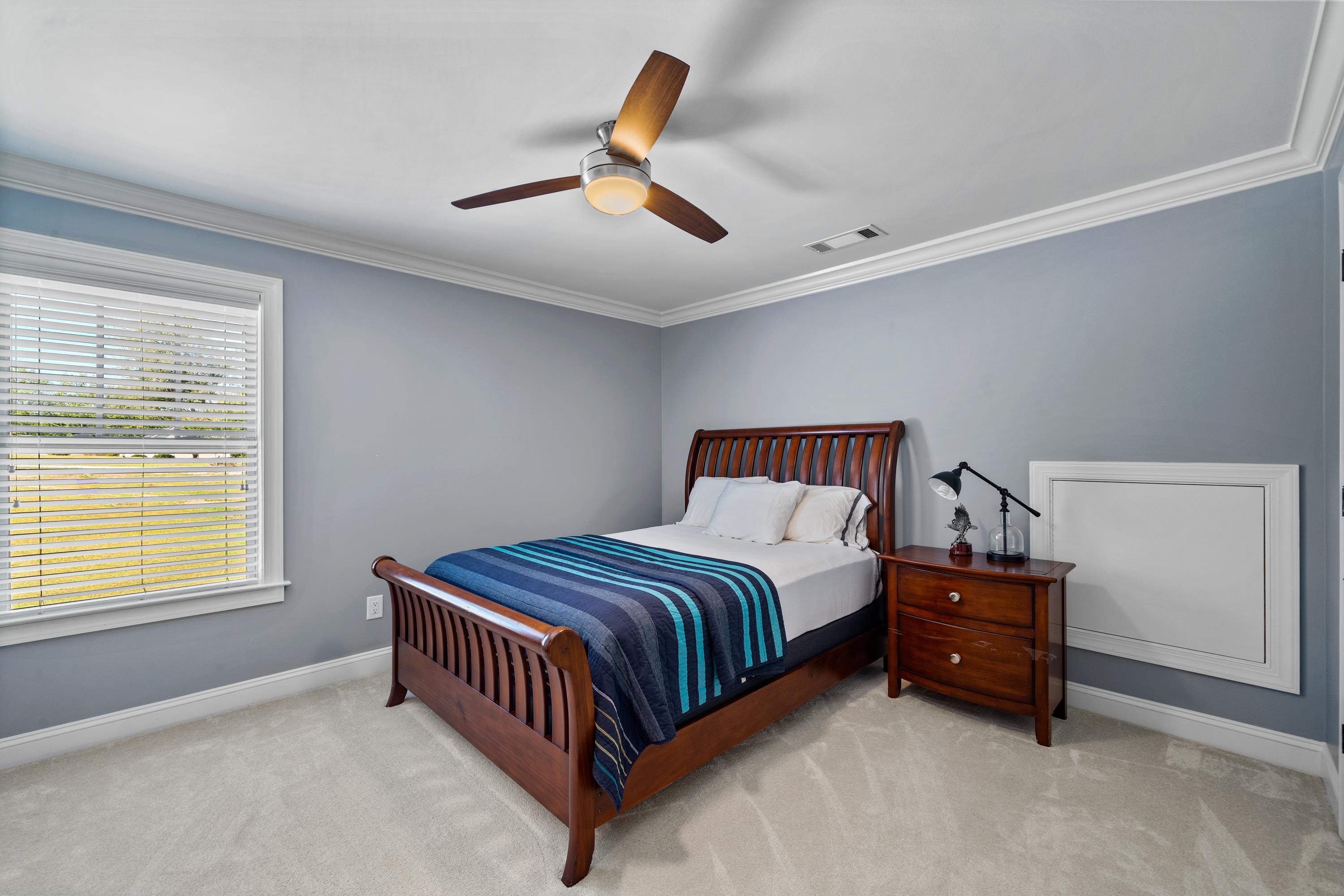 301B W LAKEVIEW DRIVE