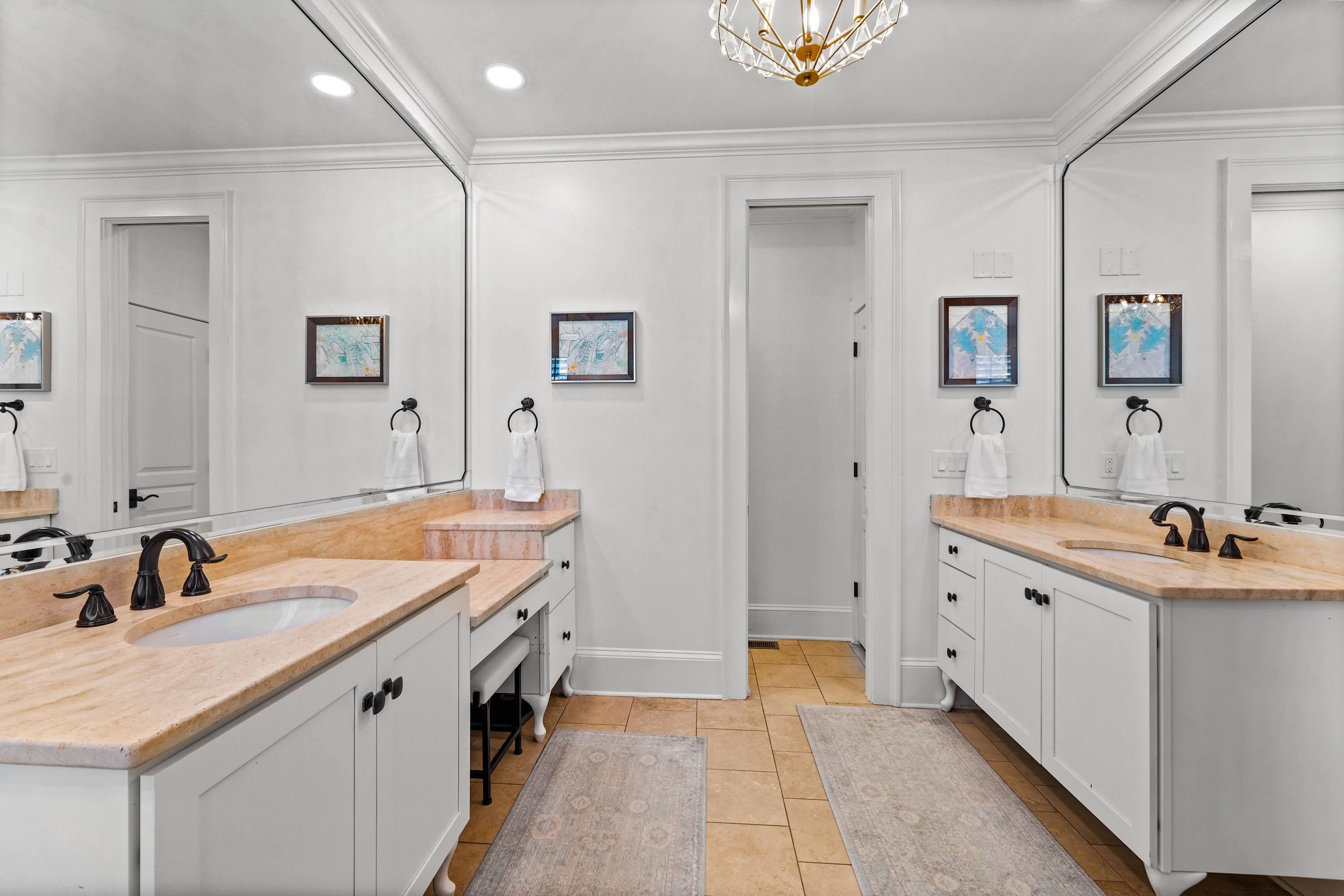 301B W LAKEVIEW DRIVE