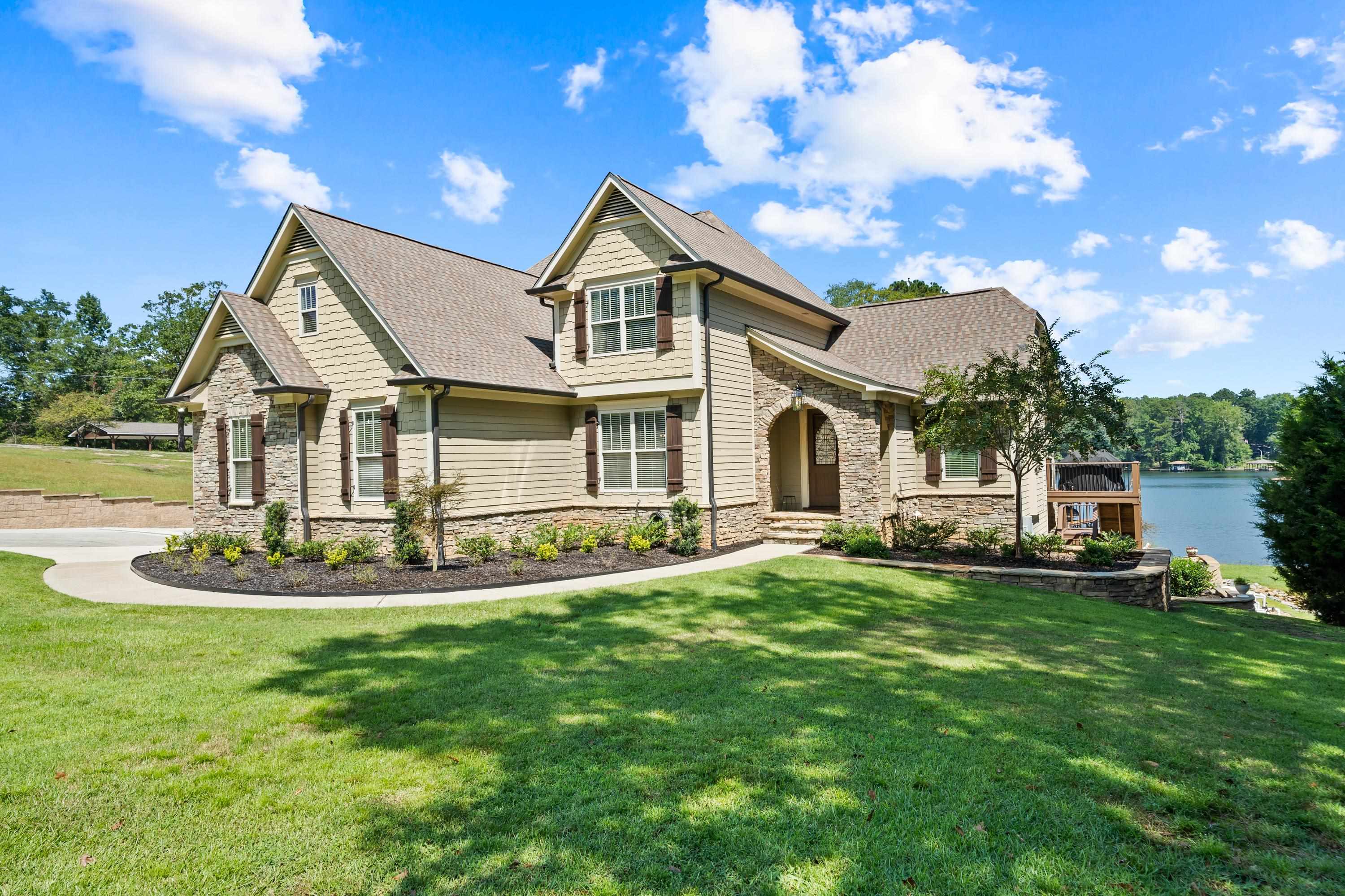 301B W LAKEVIEW DRIVE