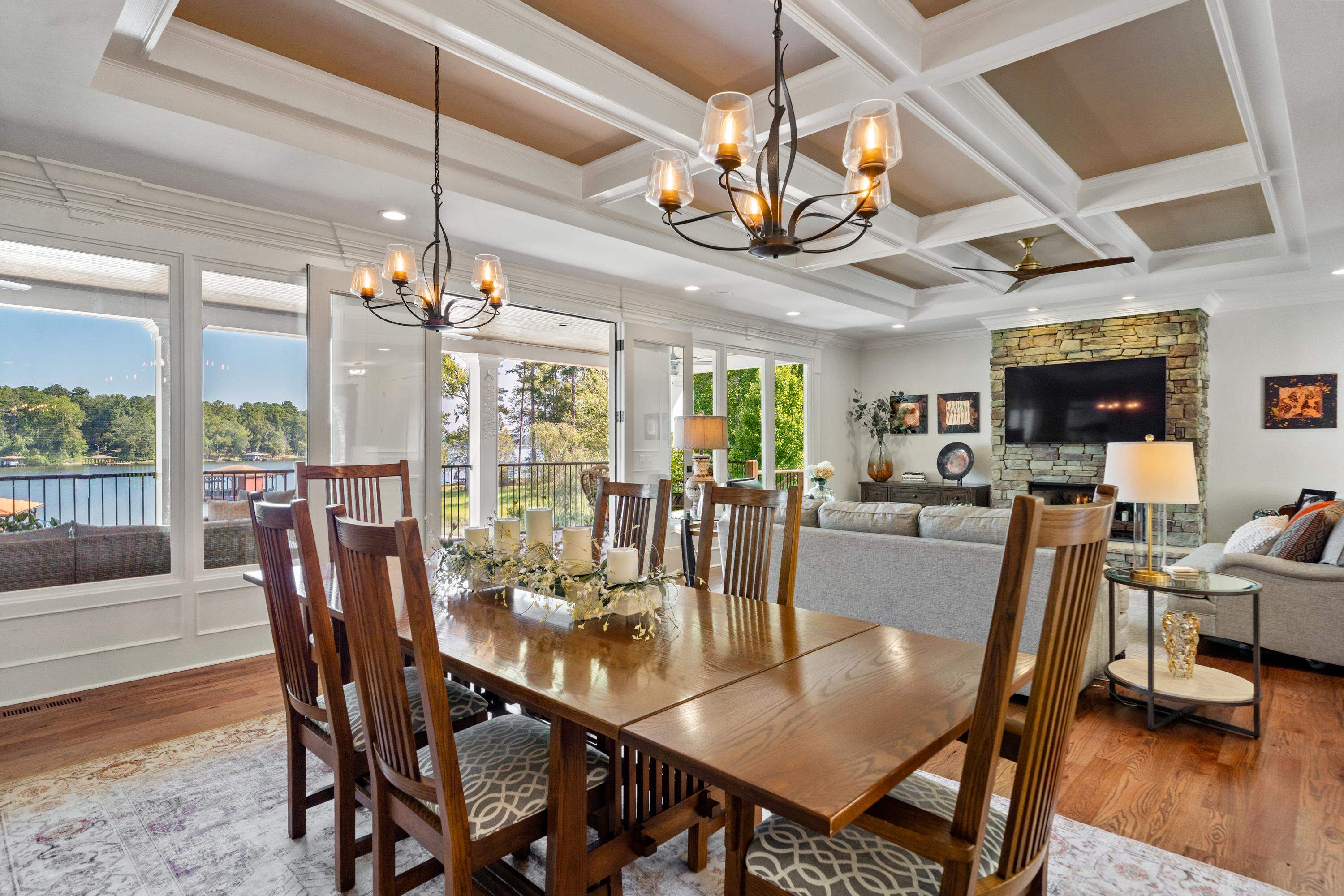 301B W LAKEVIEW DRIVE