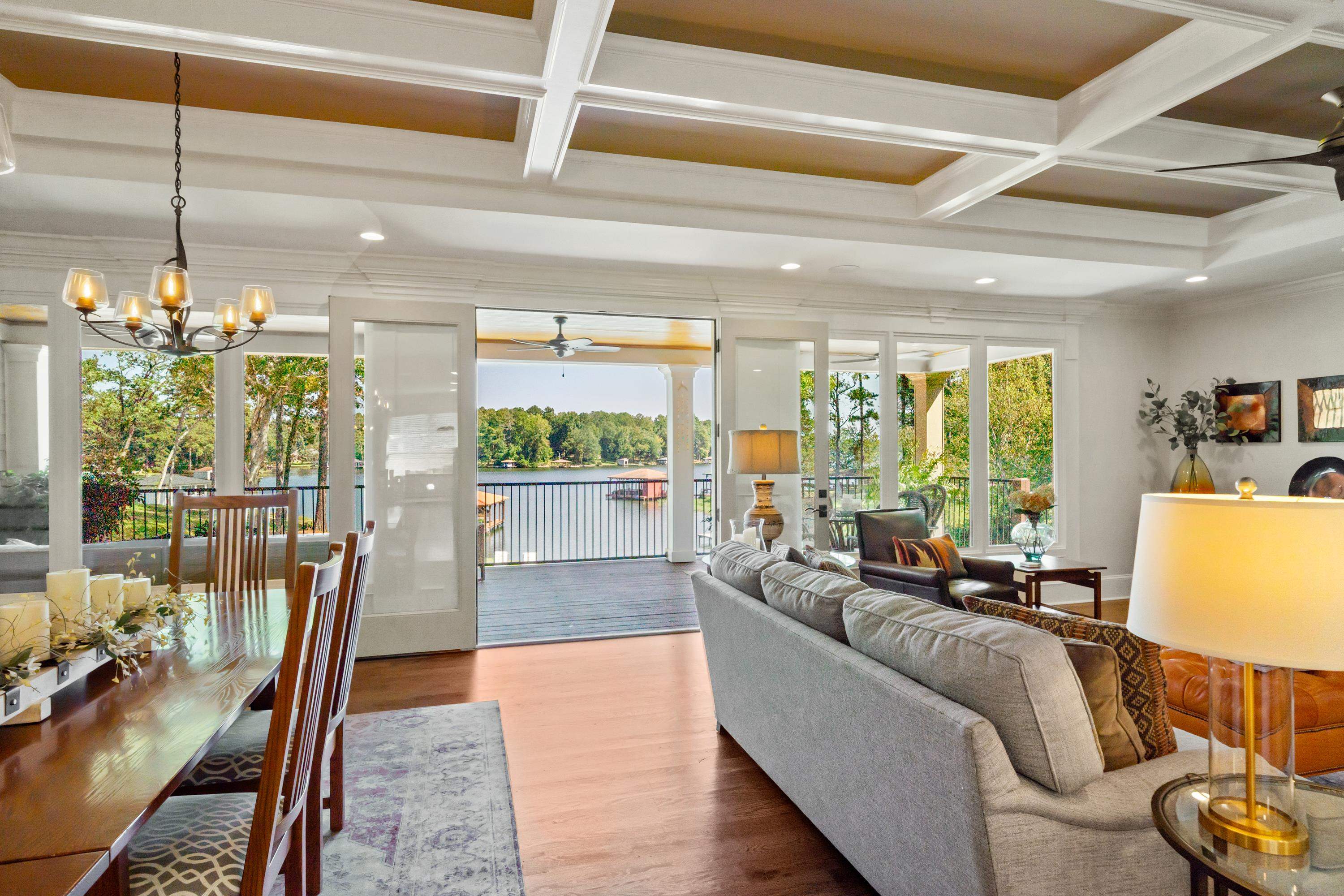 301B W LAKEVIEW DRIVE