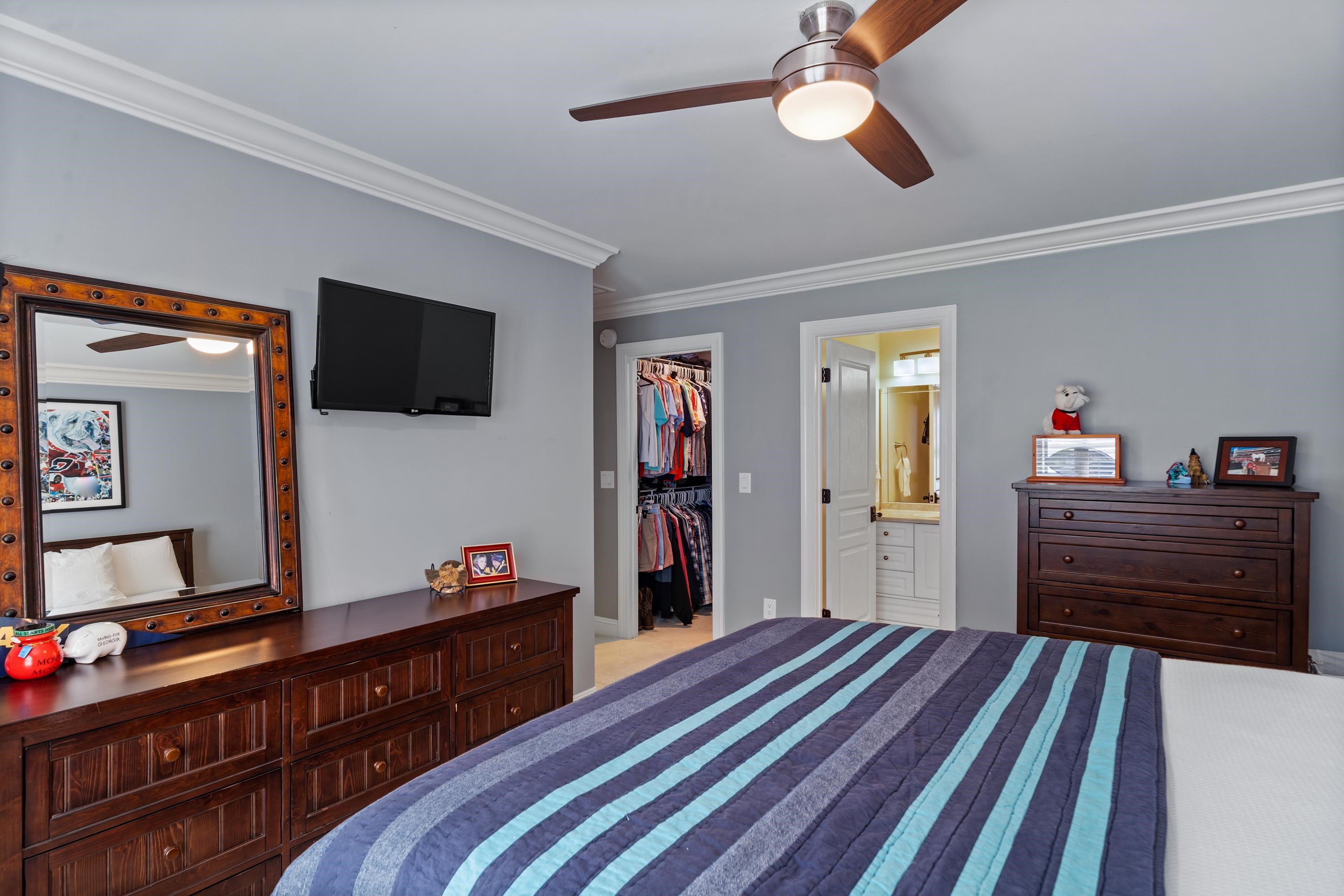 301B W LAKEVIEW DRIVE