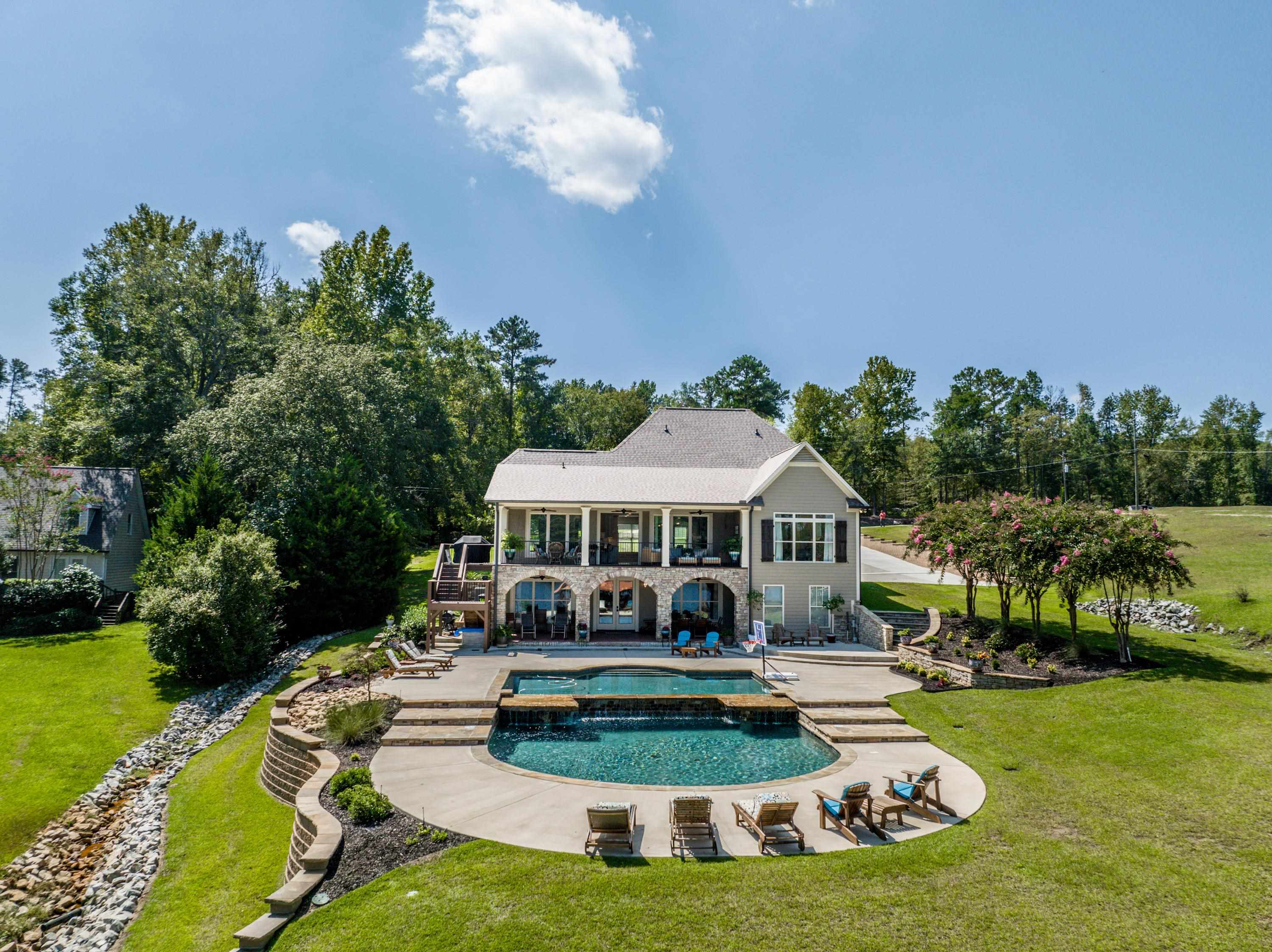 301B W LAKEVIEW DRIVE