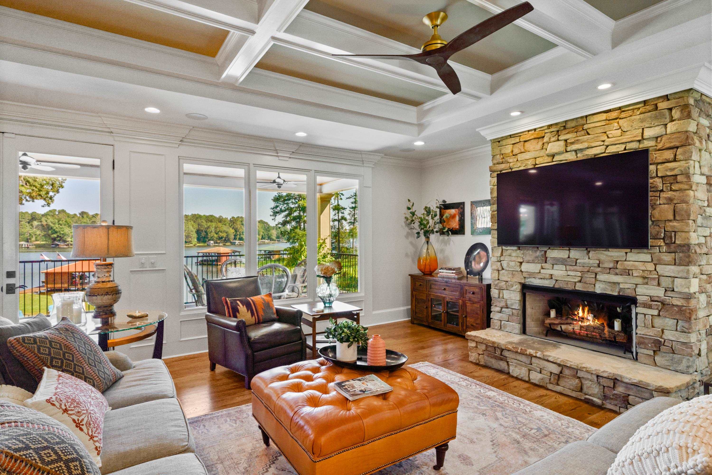 301B W LAKEVIEW DRIVE