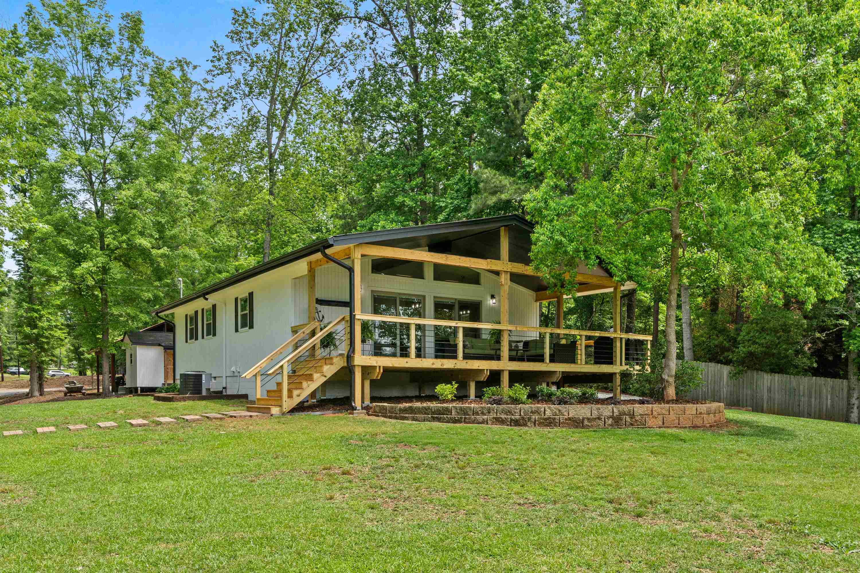 118 TURTLE COURT