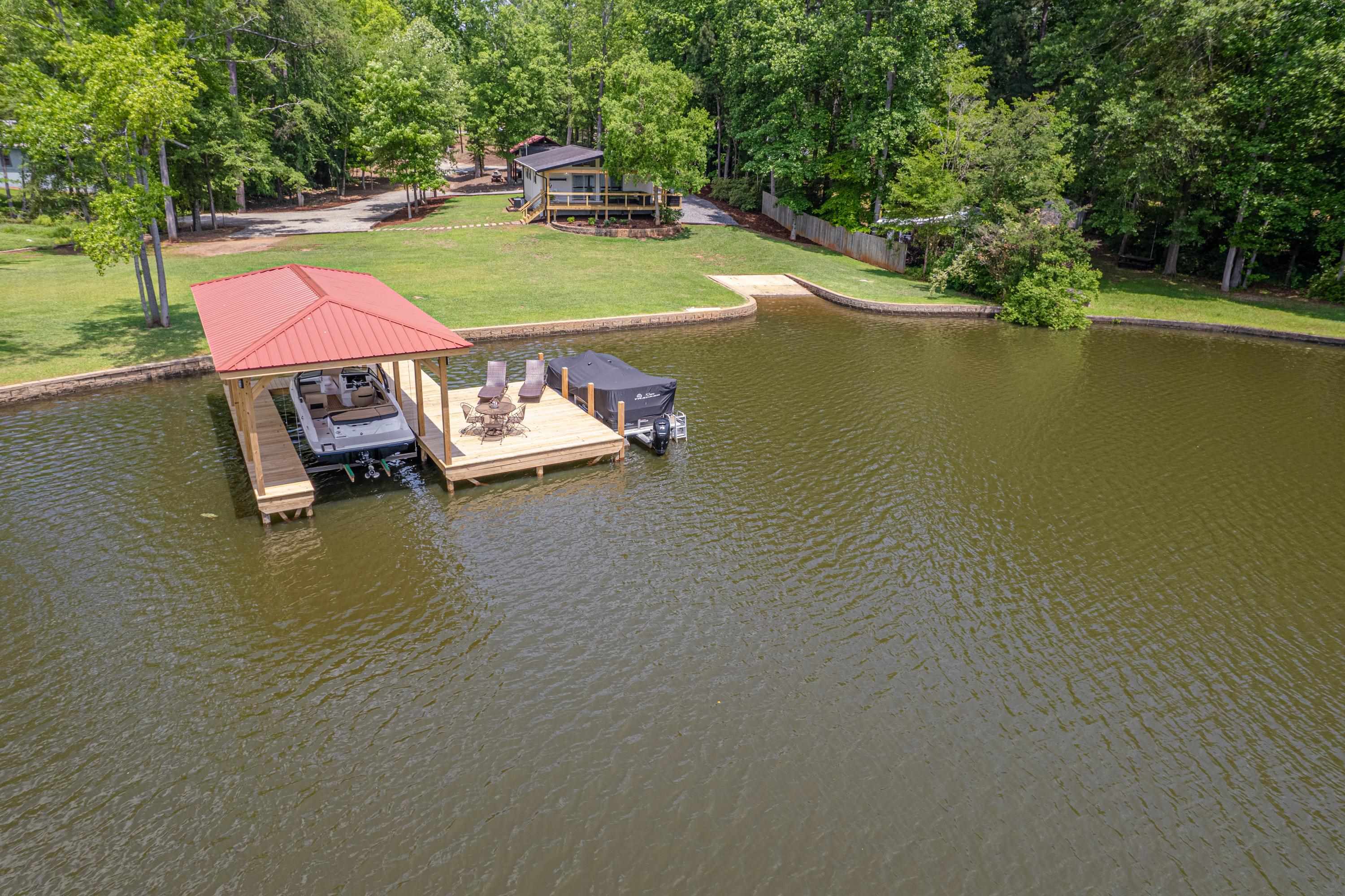 118 TURTLE COURT