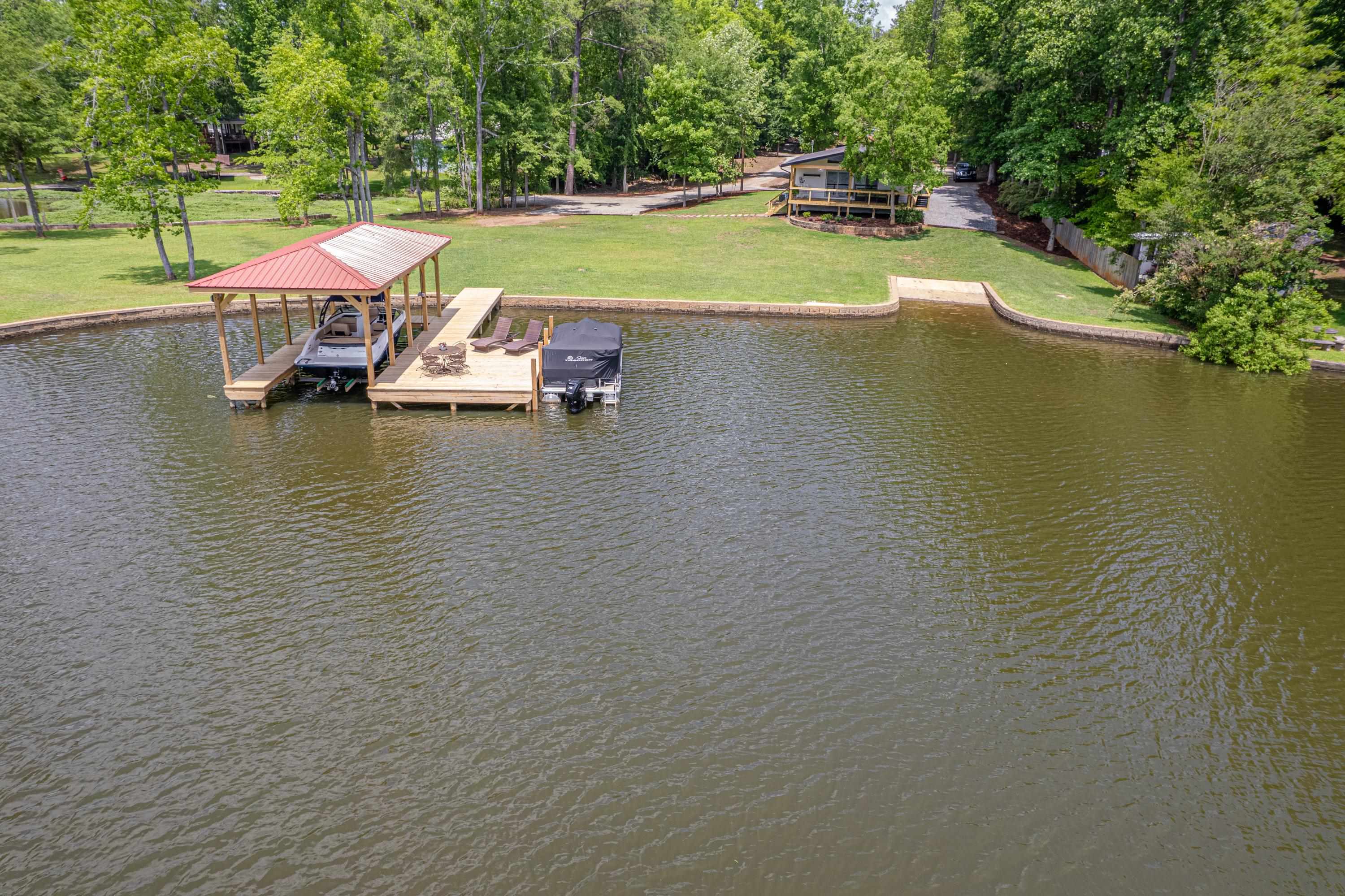 118 TURTLE COURT
