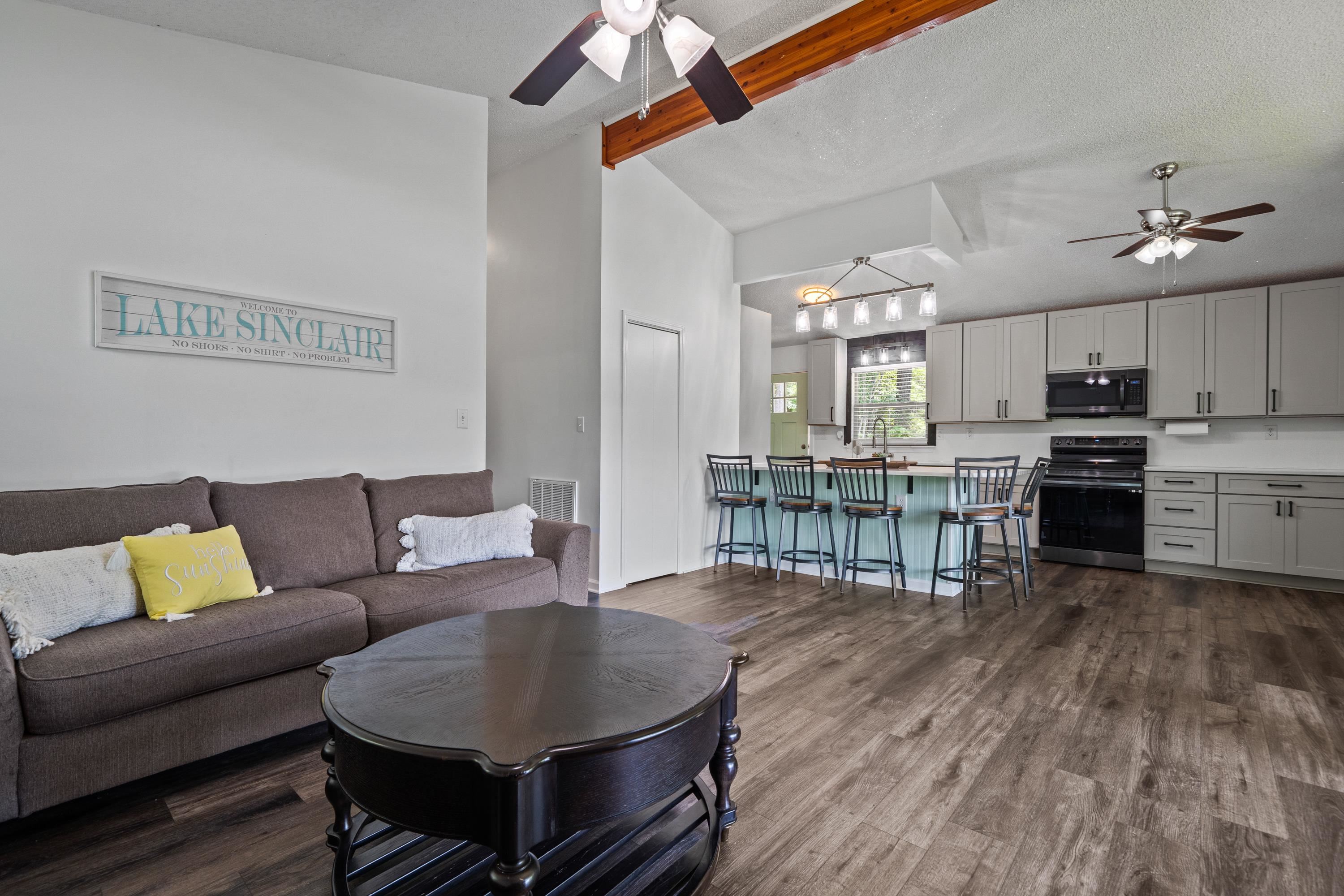 118 TURTLE COURT