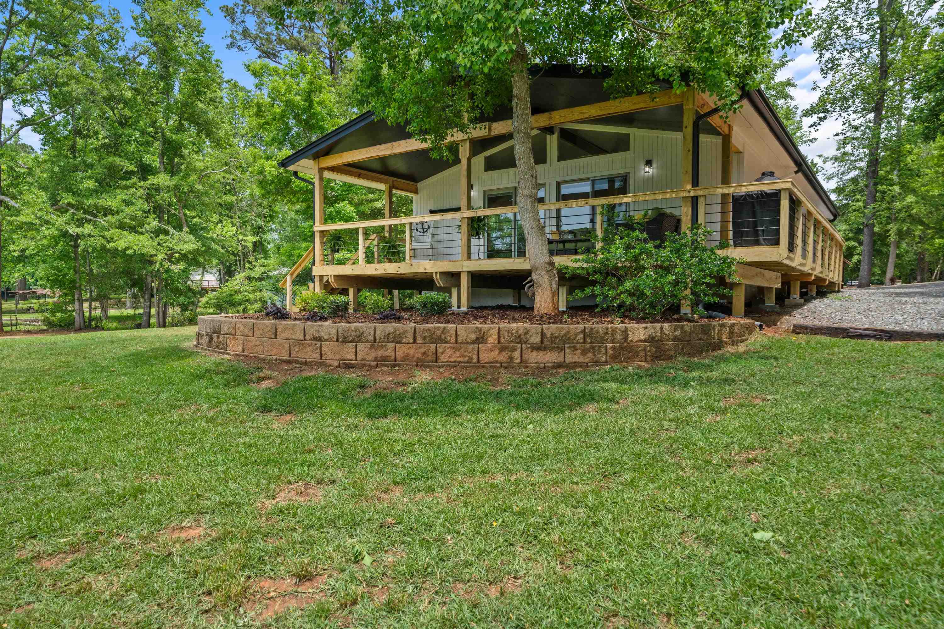 118 TURTLE COURT