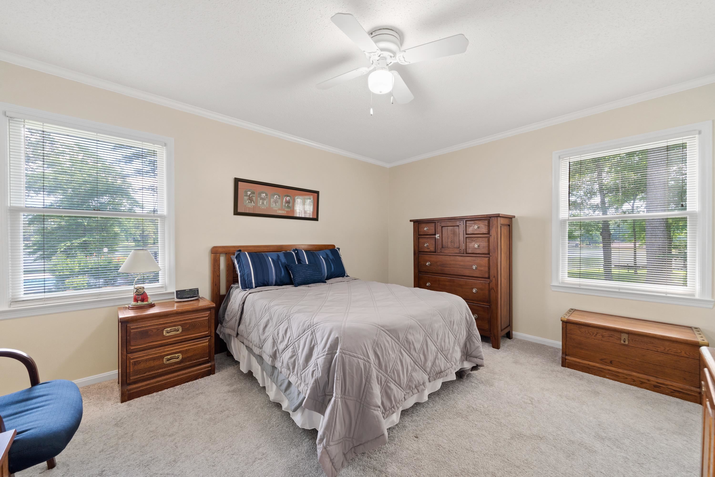 123 LAKECREST DRIVE