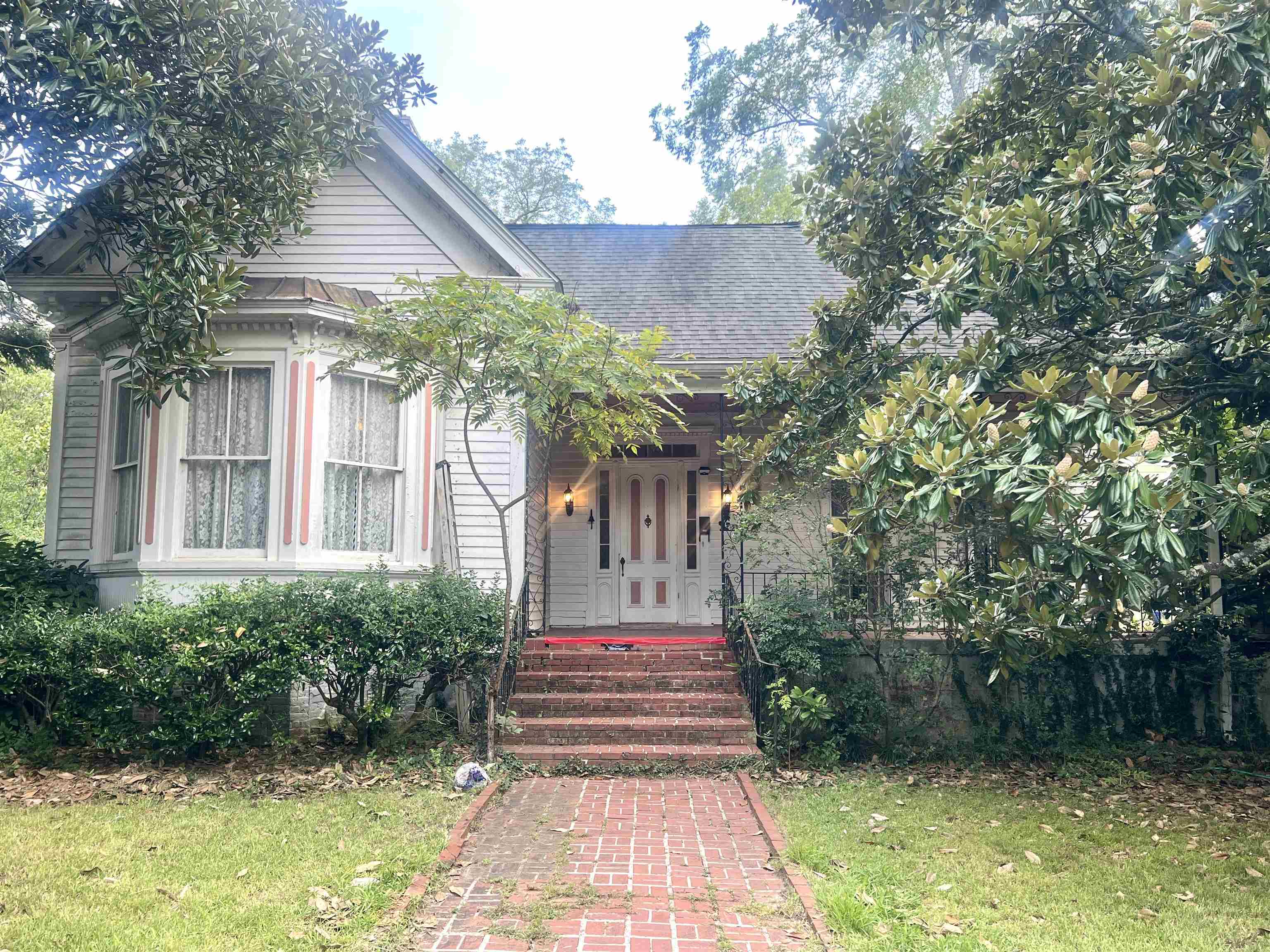 564 N MAIN STREET
