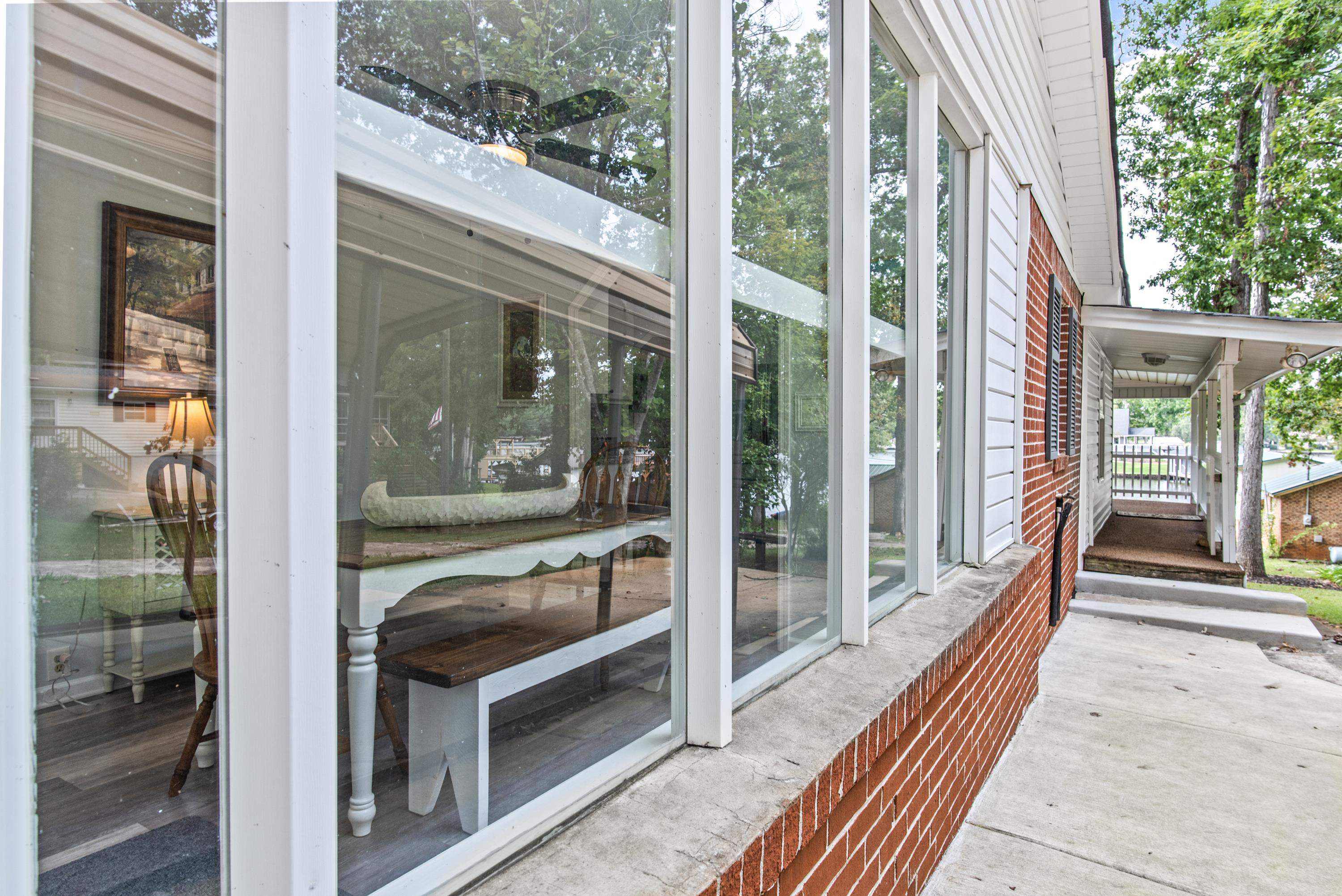 252 SHELTON DRIVE