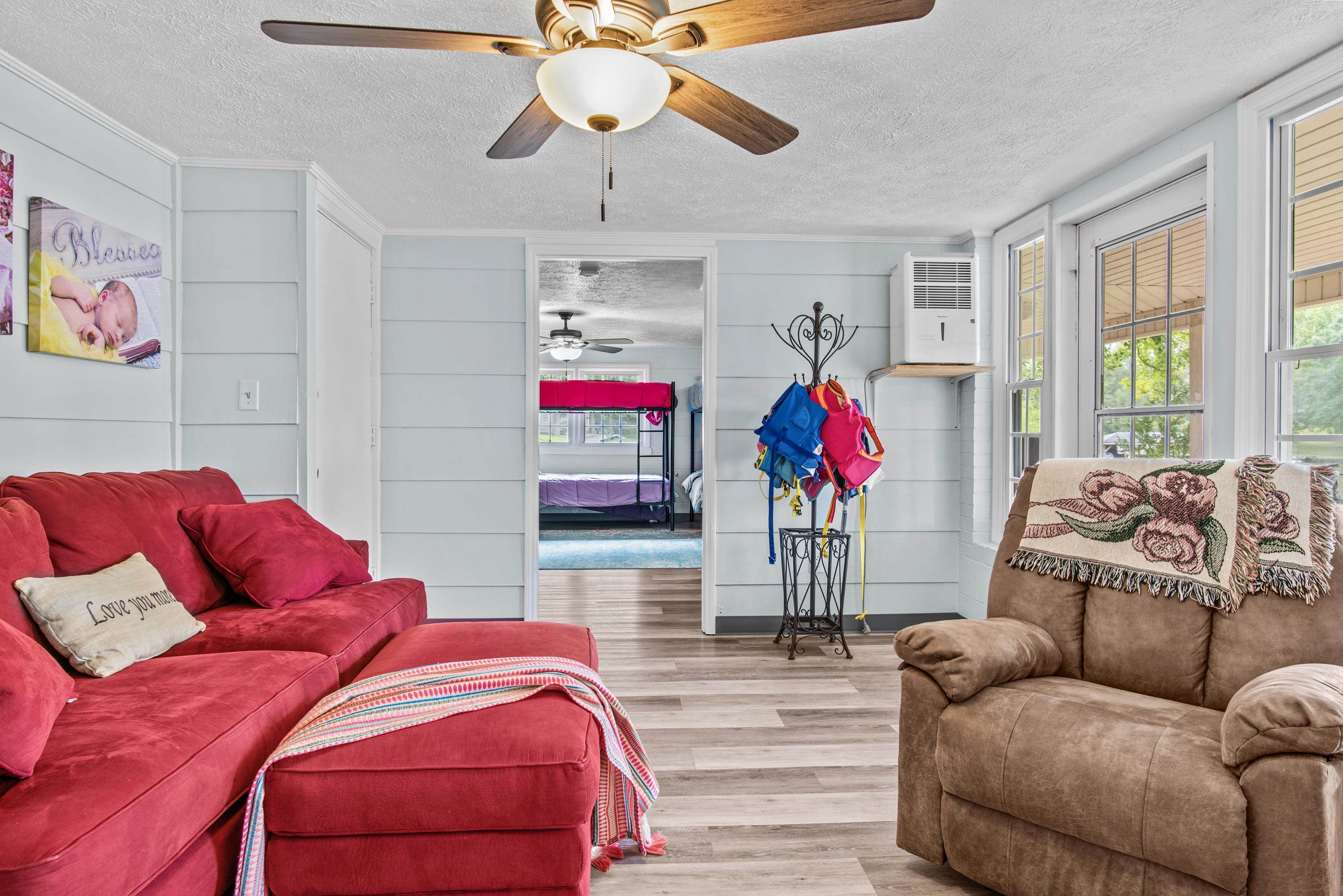 252 SHELTON DRIVE
