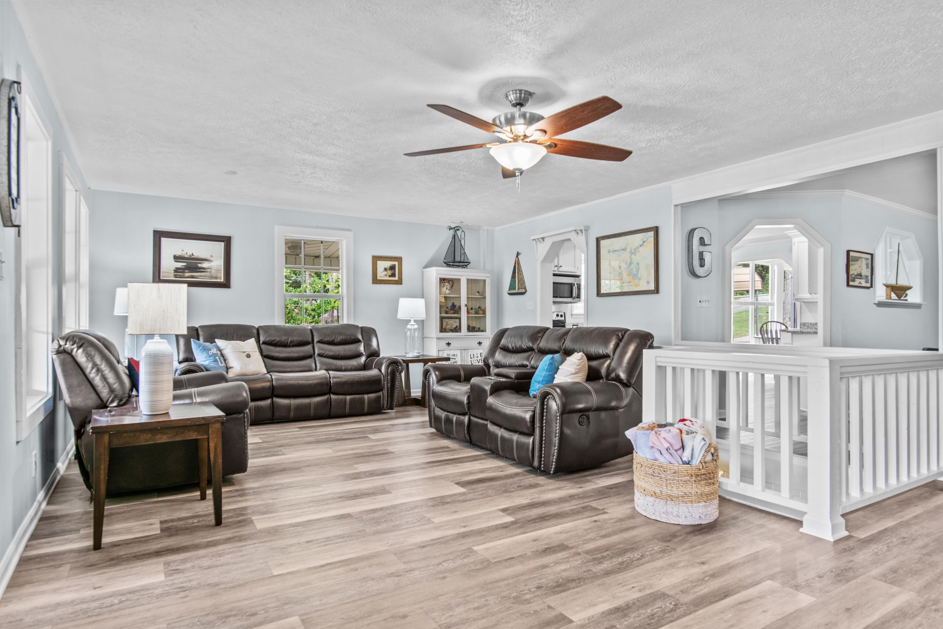 252 SHELTON DRIVE