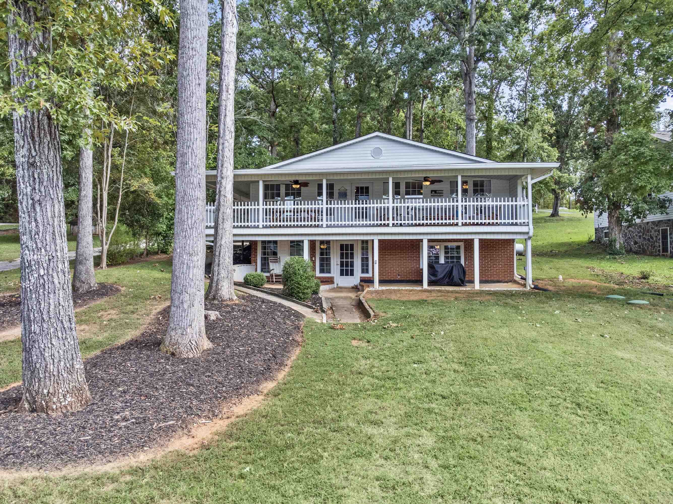 252 SHELTON DRIVE