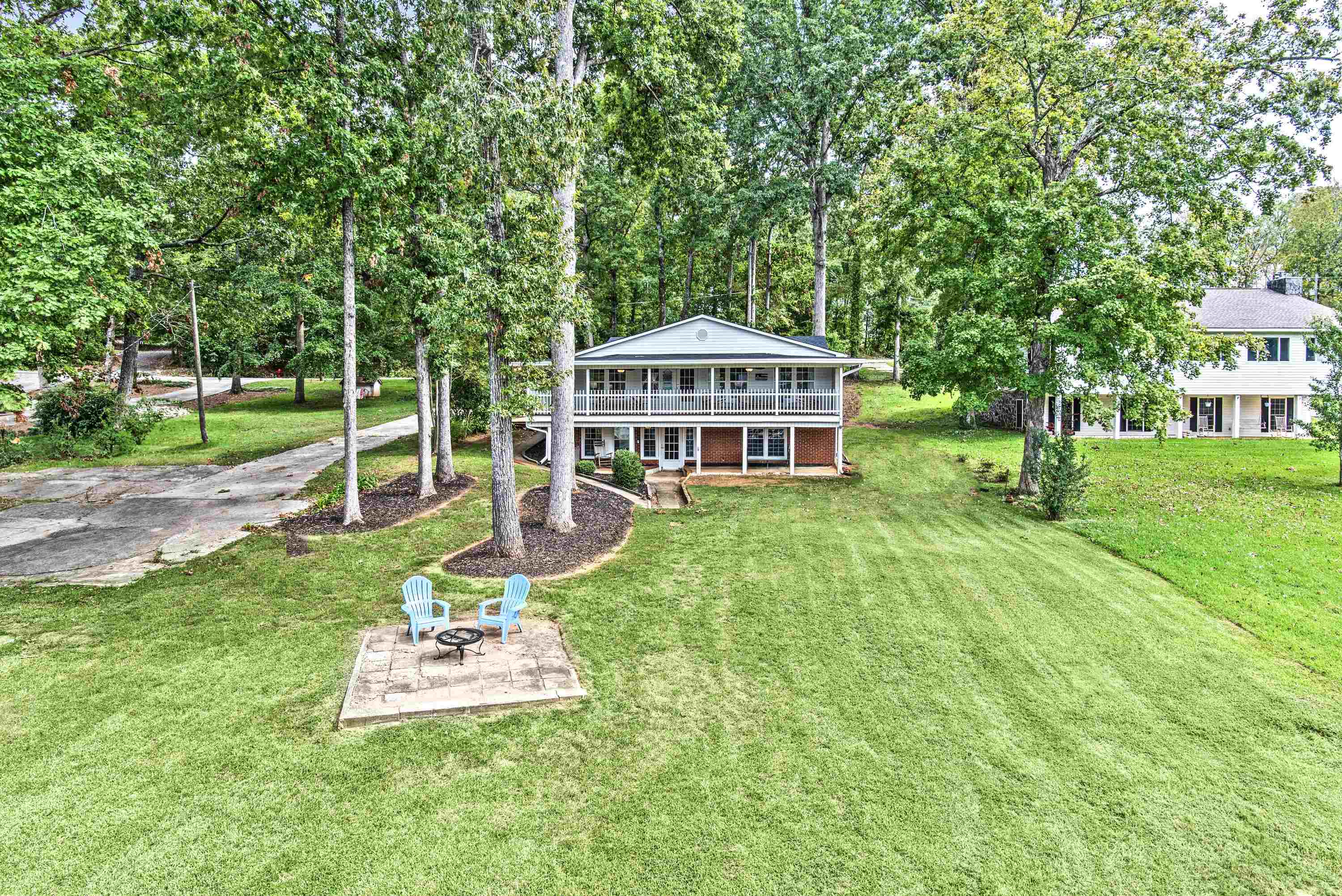 252 SHELTON DRIVE