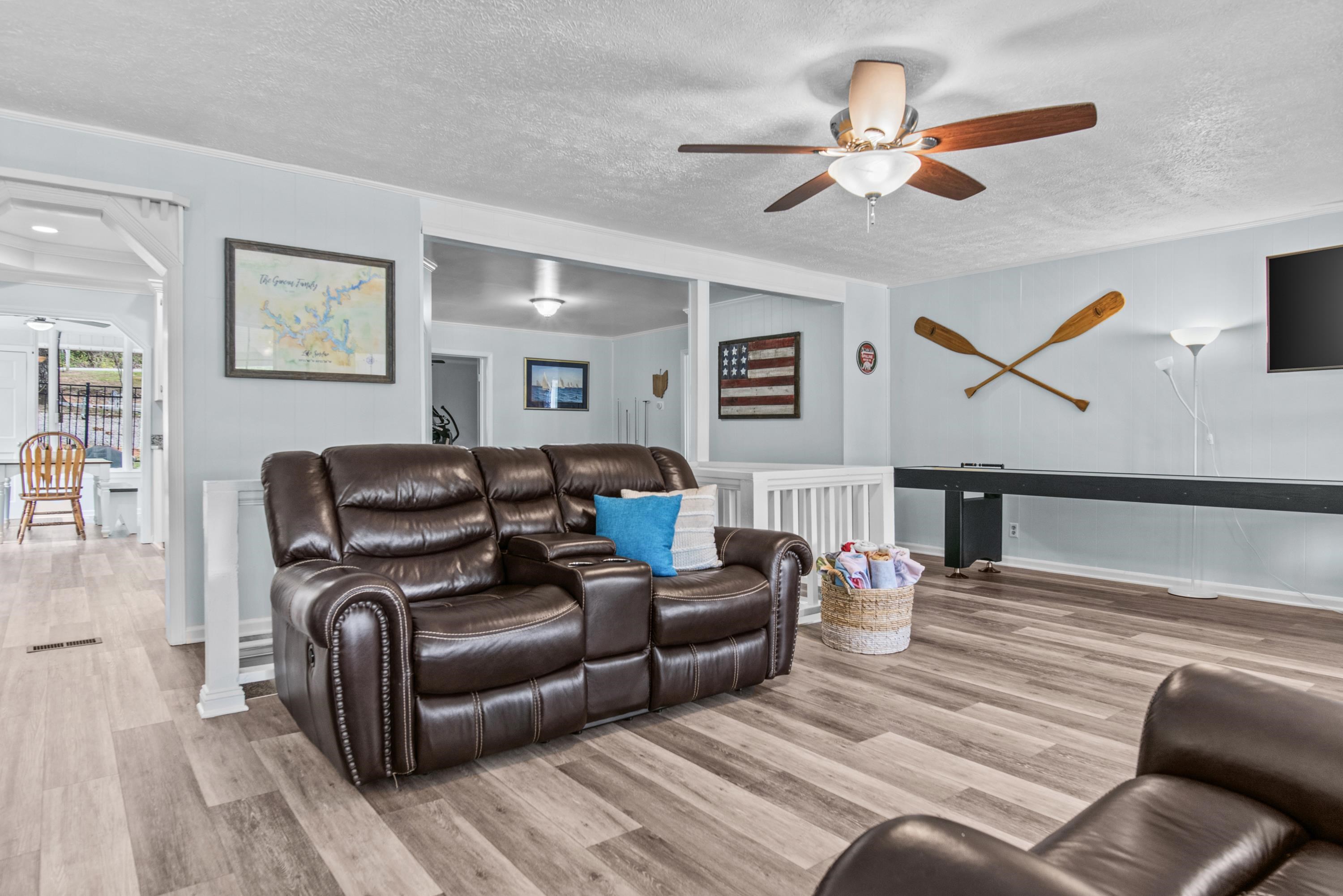 252 SHELTON DRIVE