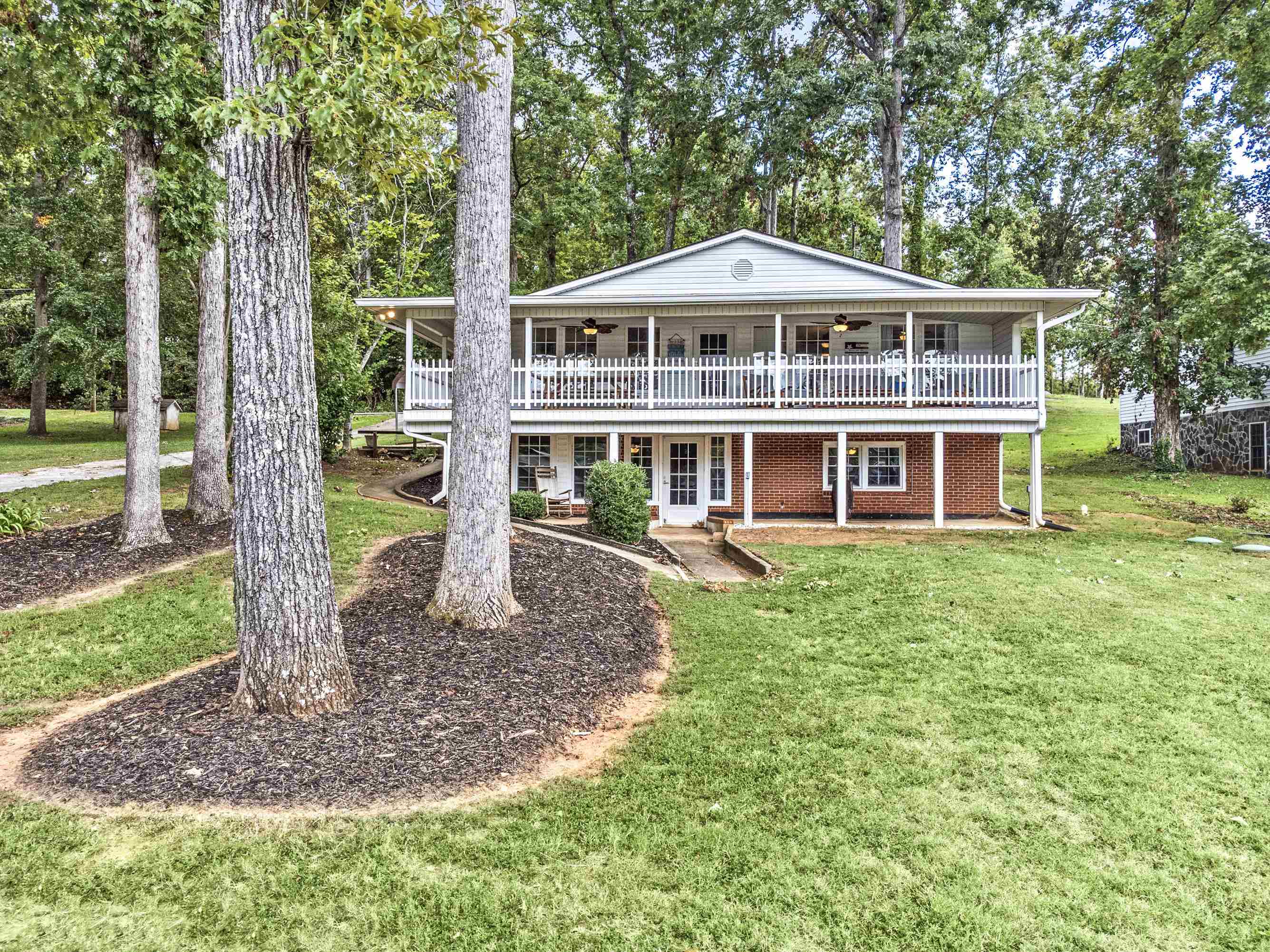 252 SHELTON DRIVE