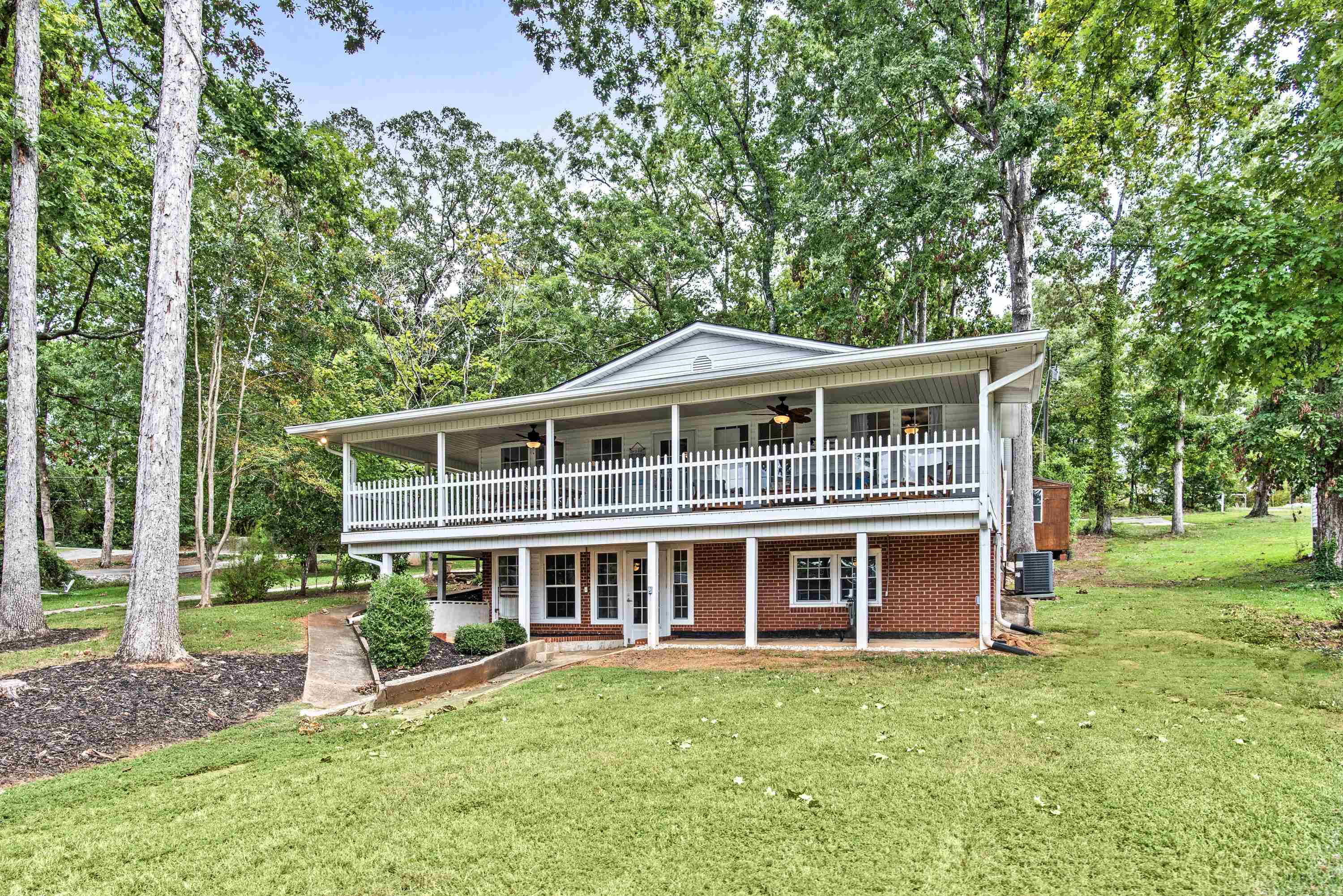 252 SHELTON DRIVE