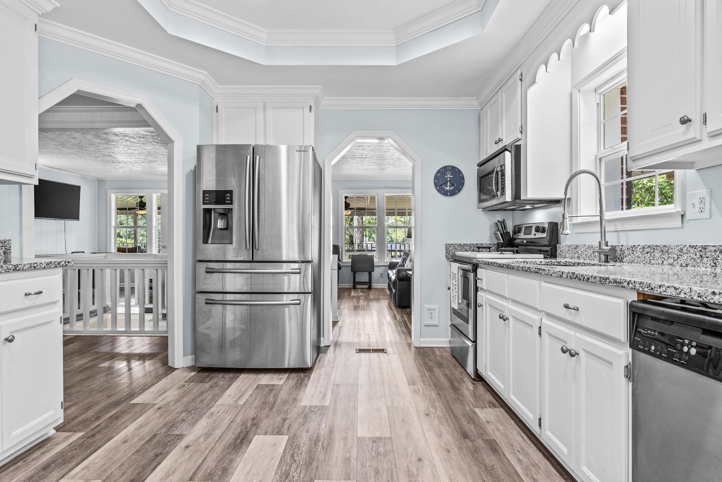 252 SHELTON DRIVE