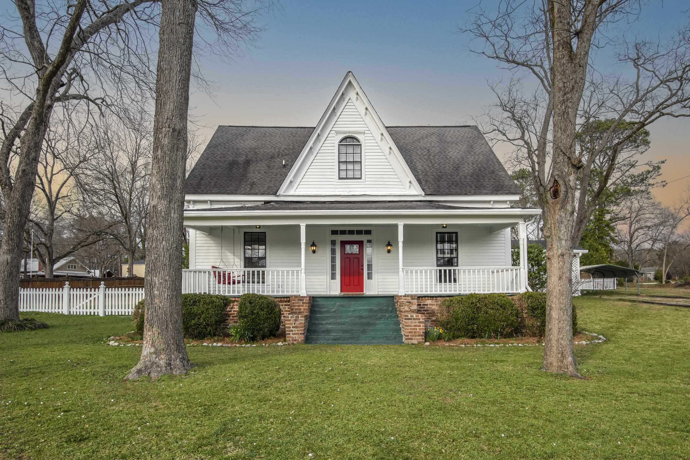 194 W MAIN STREET
