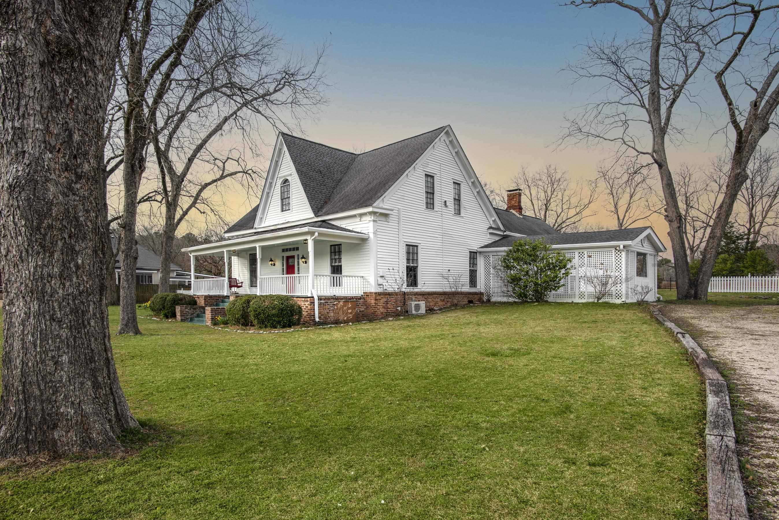194 W MAIN STREET