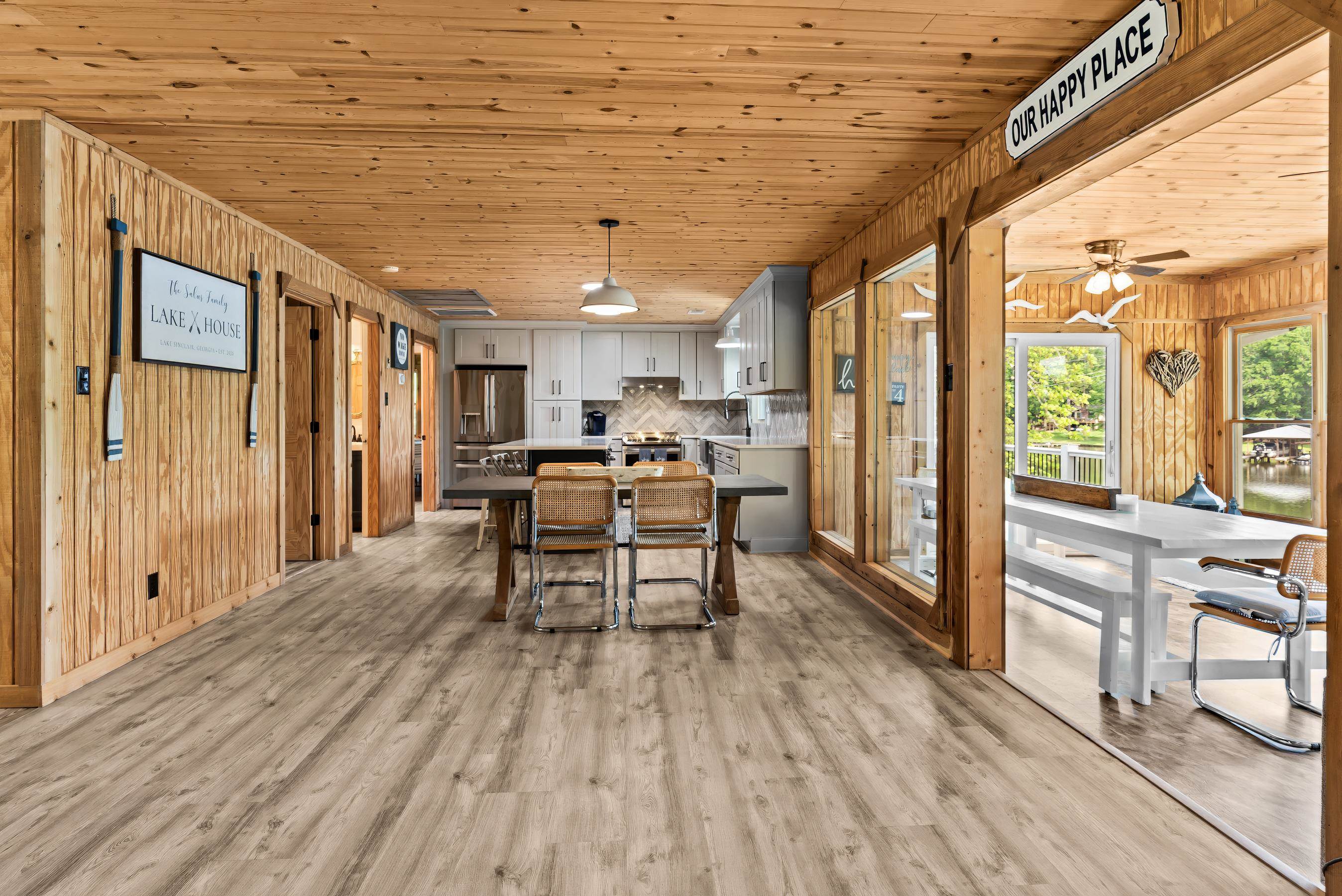307 W LAKEVIEW DRIVE