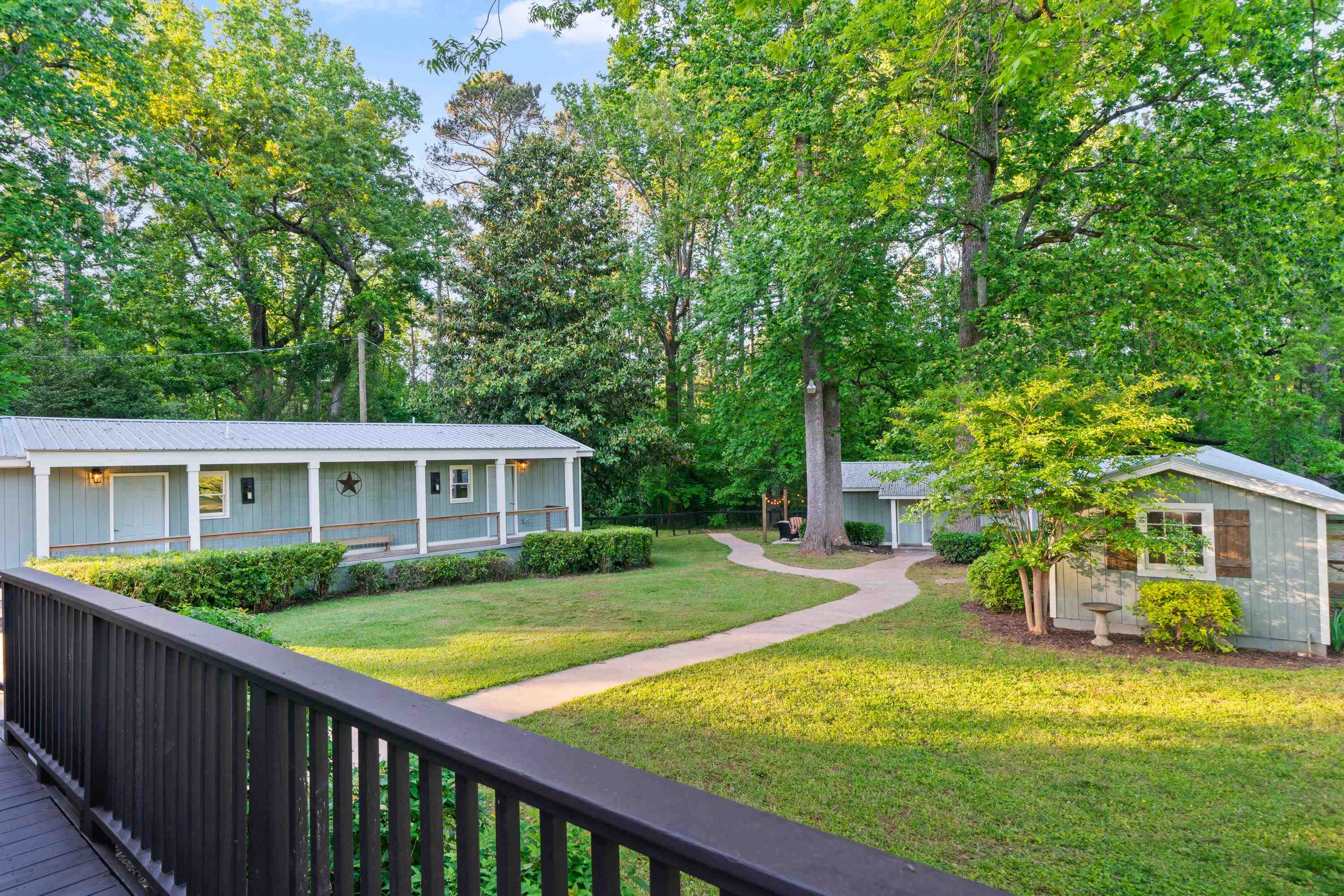 2941 LITTLE RIVER ROAD