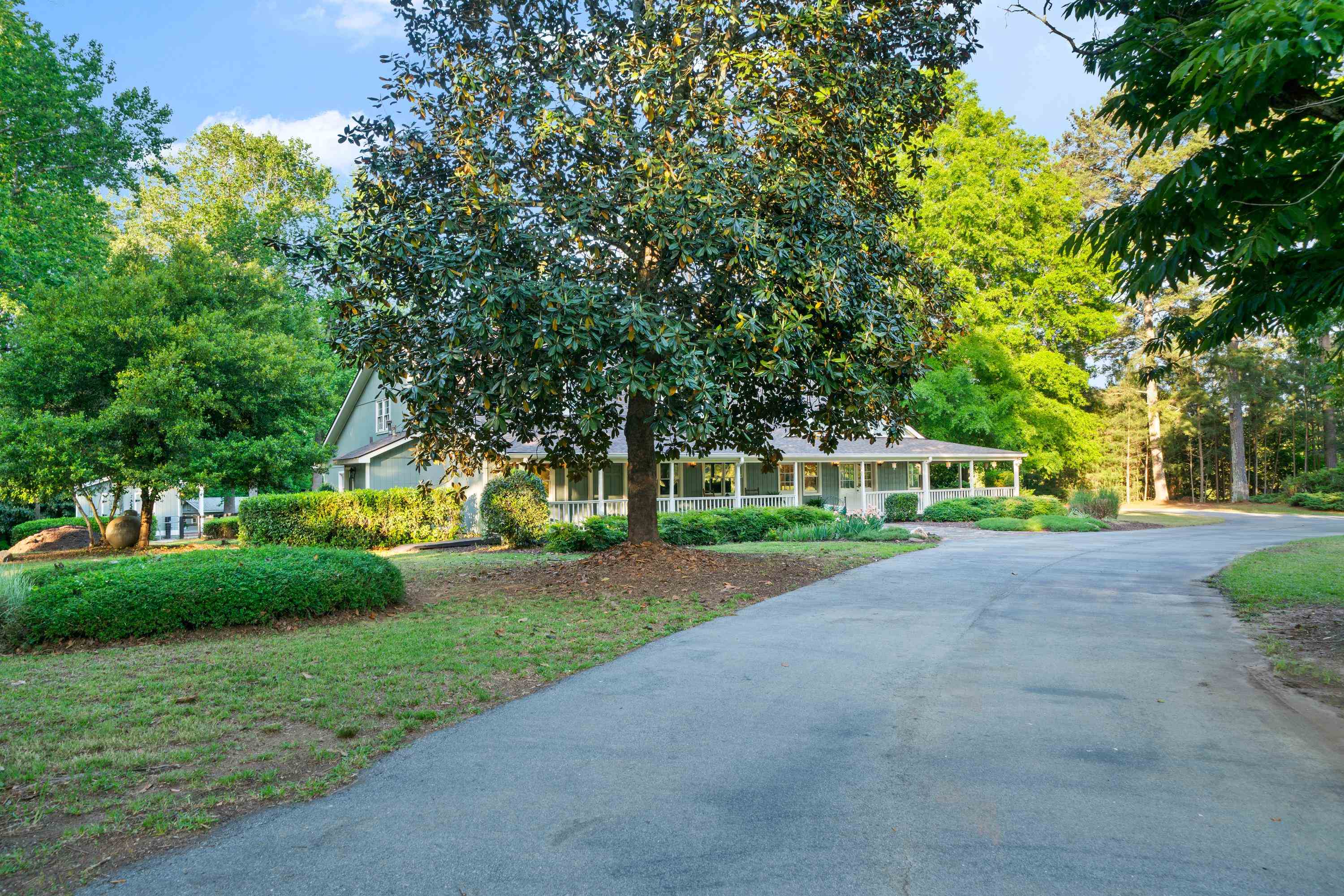 2941 LITTLE RIVER ROAD
