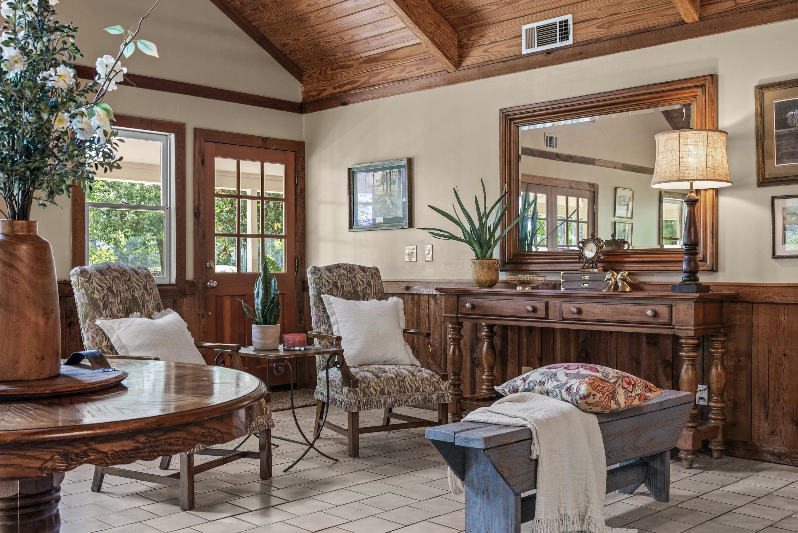 2941 LITTLE RIVER ROAD