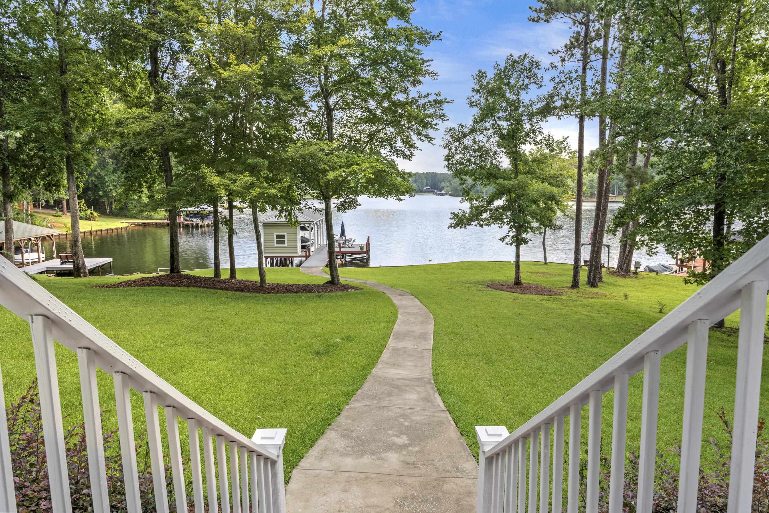 815 MORNING GLORY DRIVE