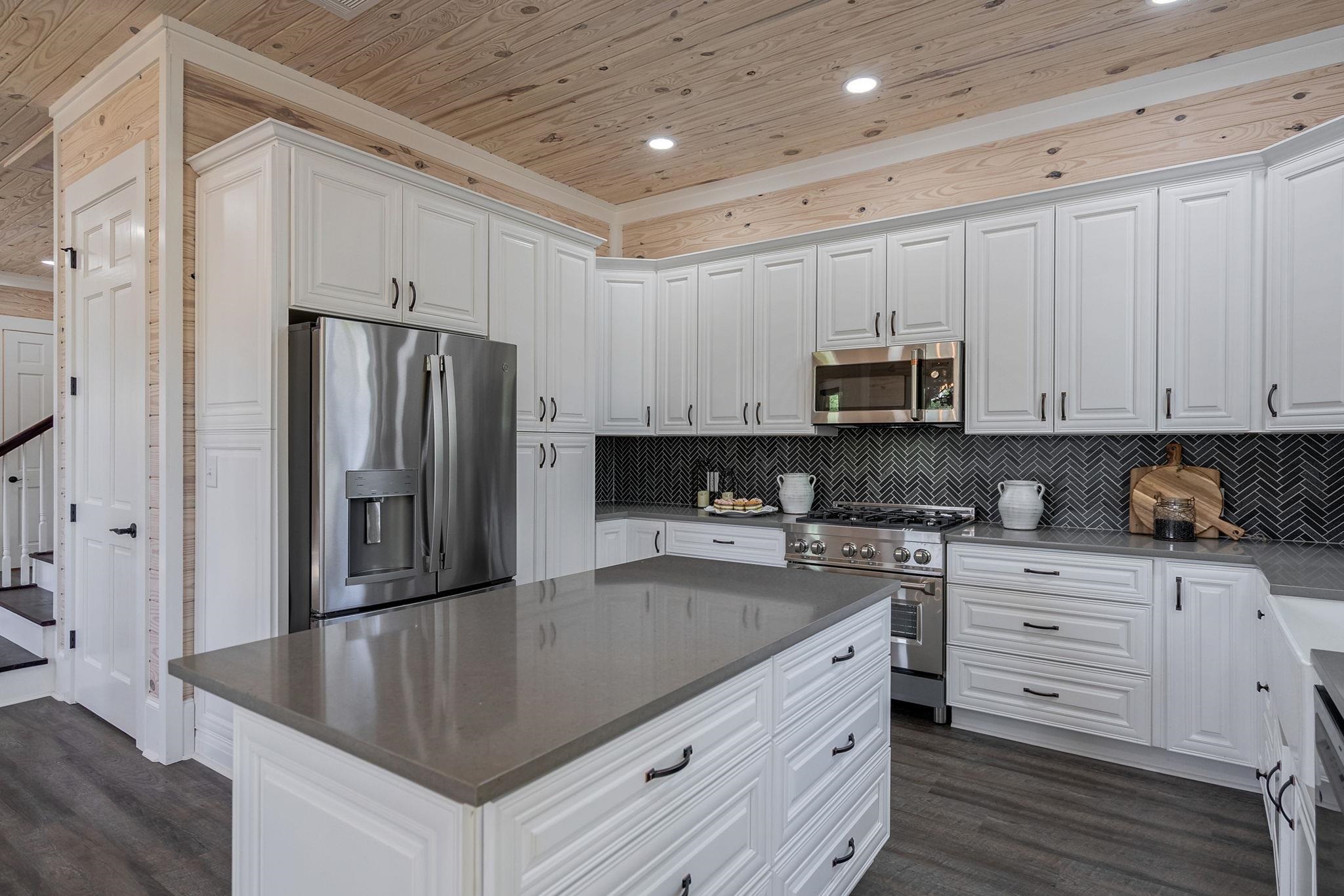 123 ROCKY CREEK