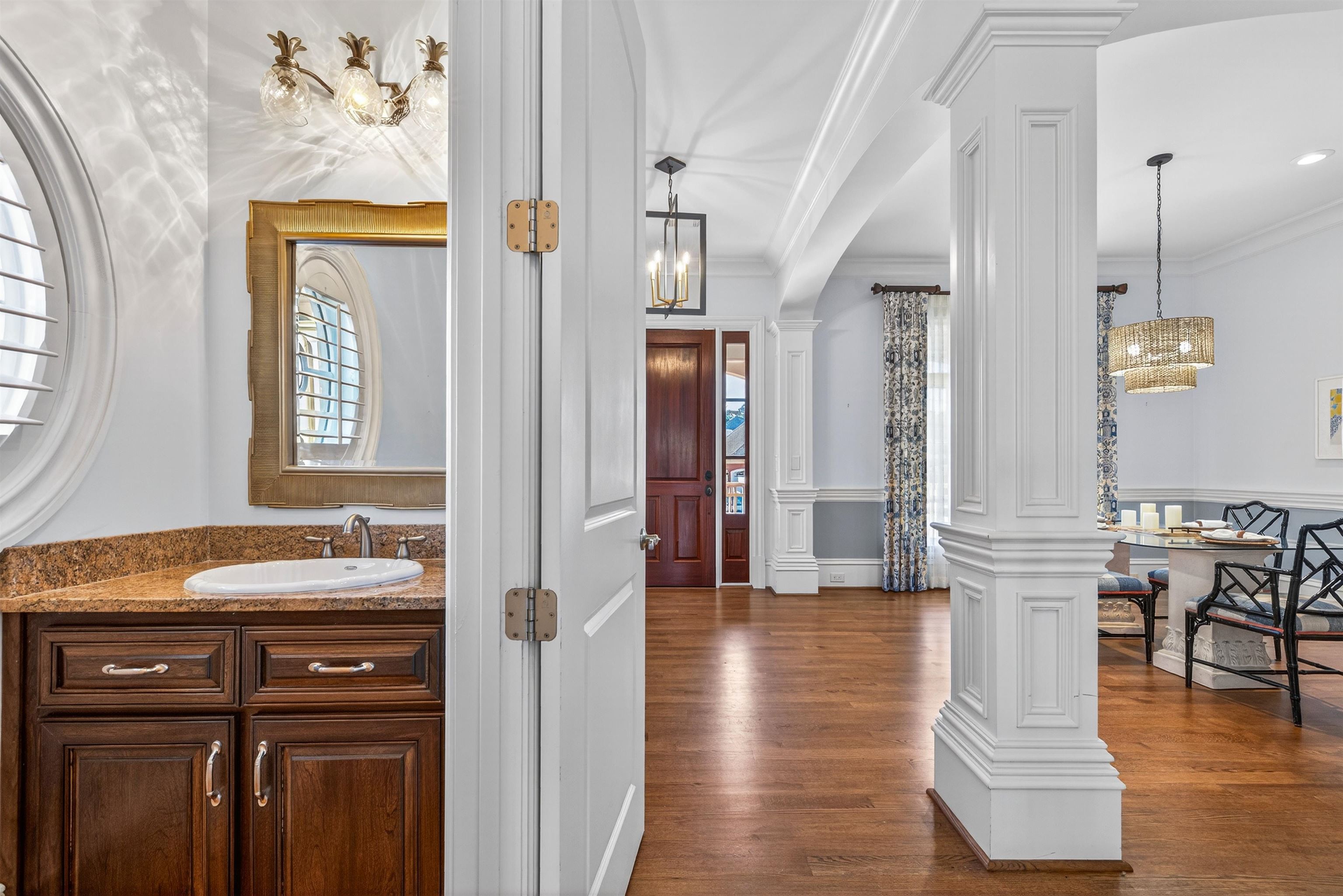 140 SILVER BIRCH LN NE