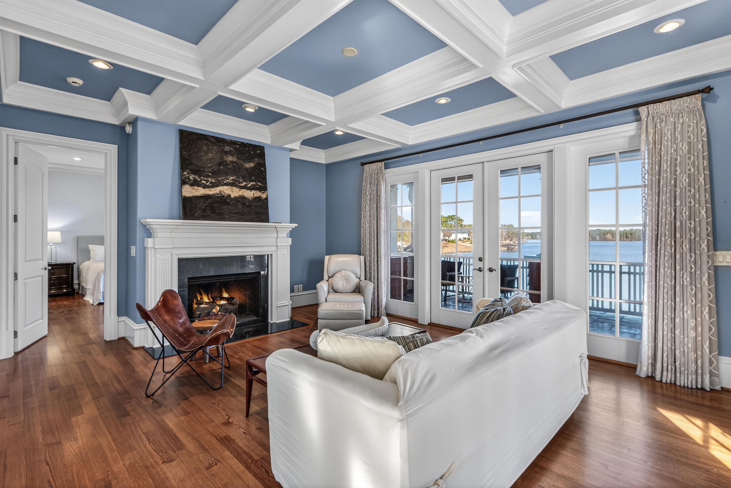 140 SILVER BIRCH LN NE